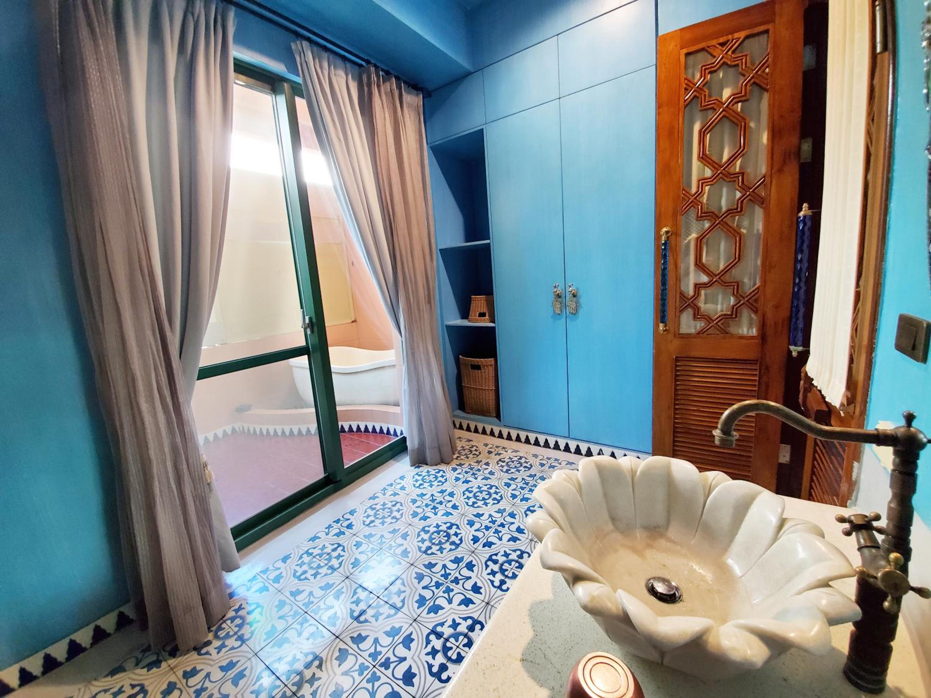 Two-Bedroom Suite photo 2