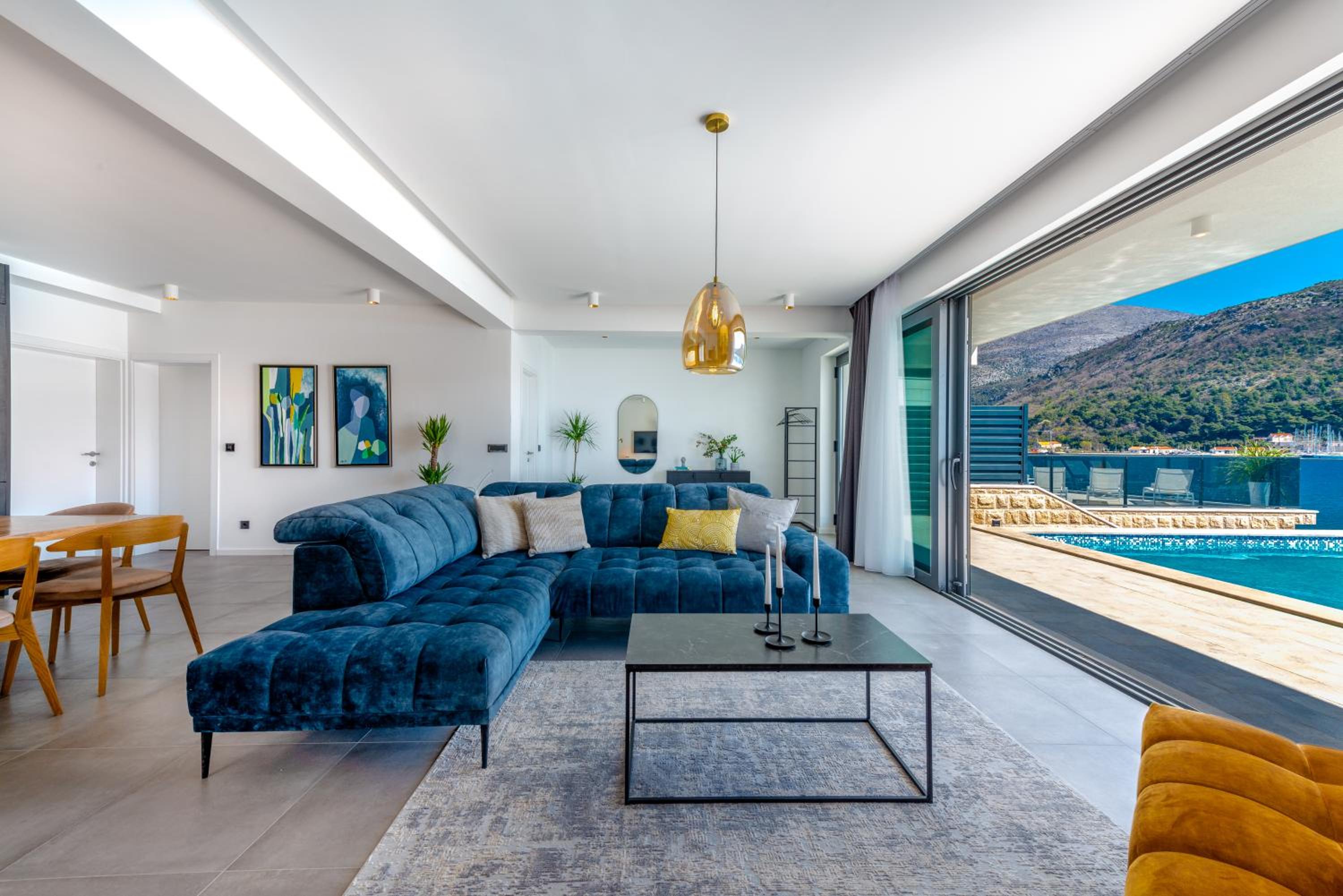 Villa - Beach Front