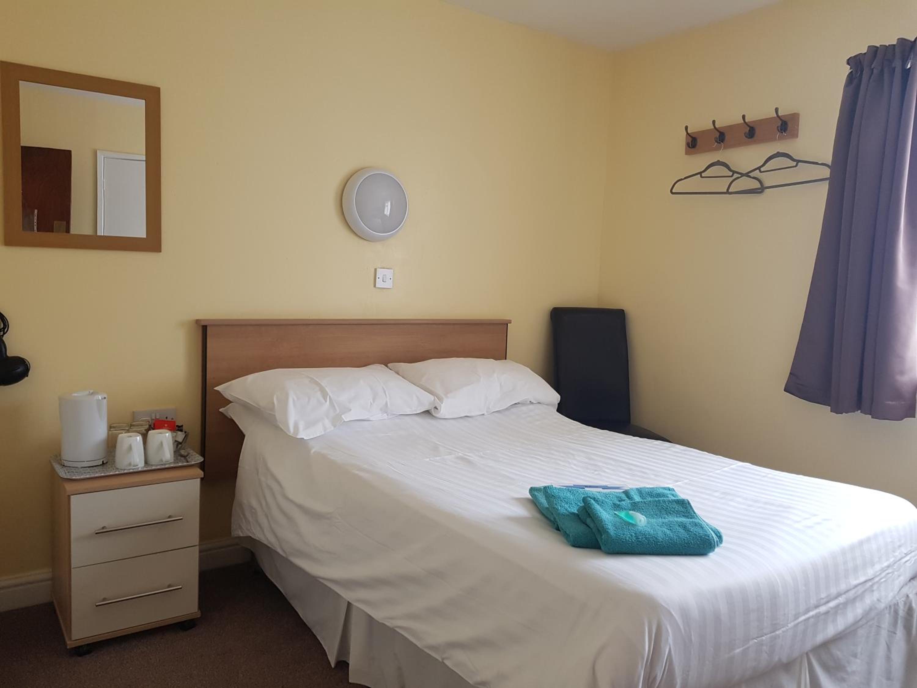 Small Double Room - Photo 5