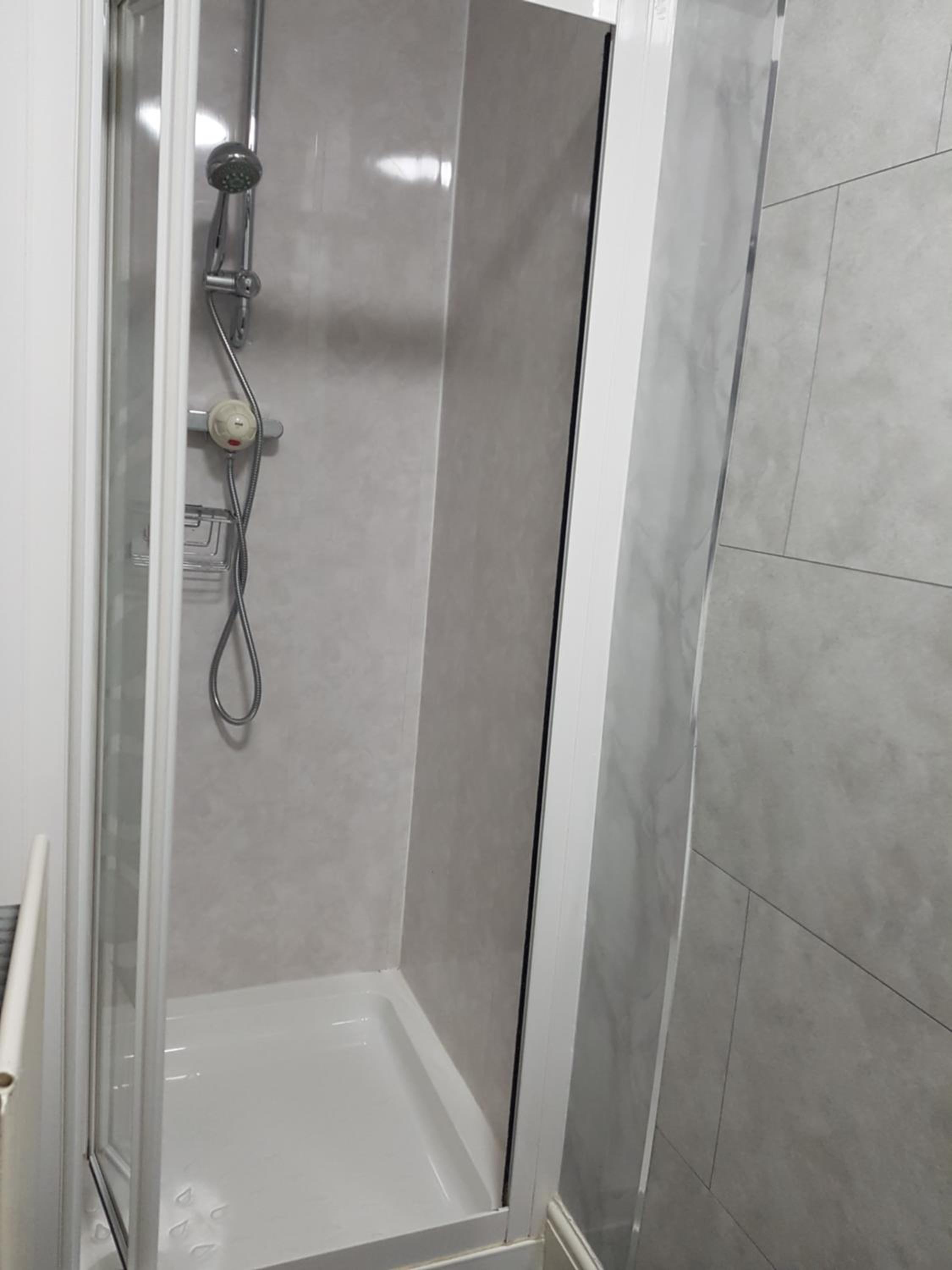 Small Double Room - Photo 3