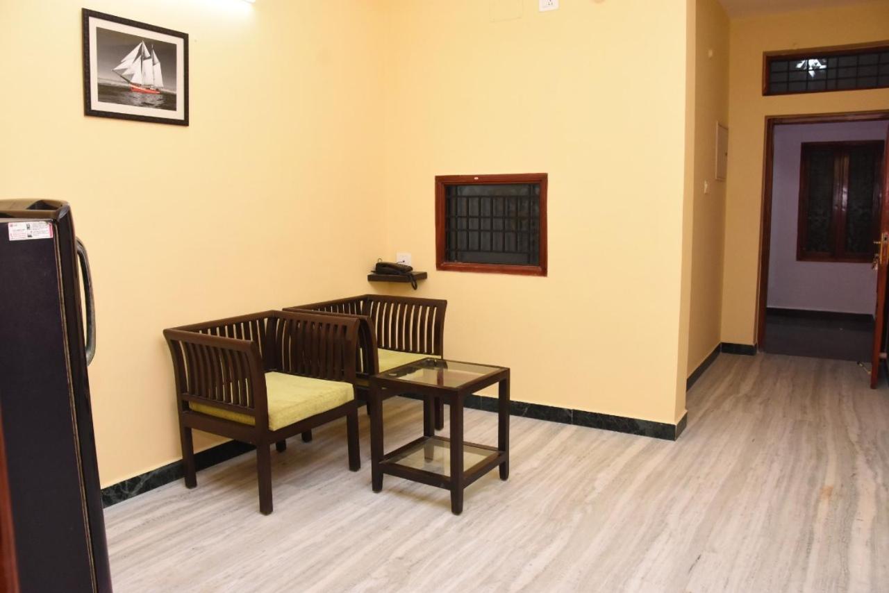 Deluxe Room - Photo 6