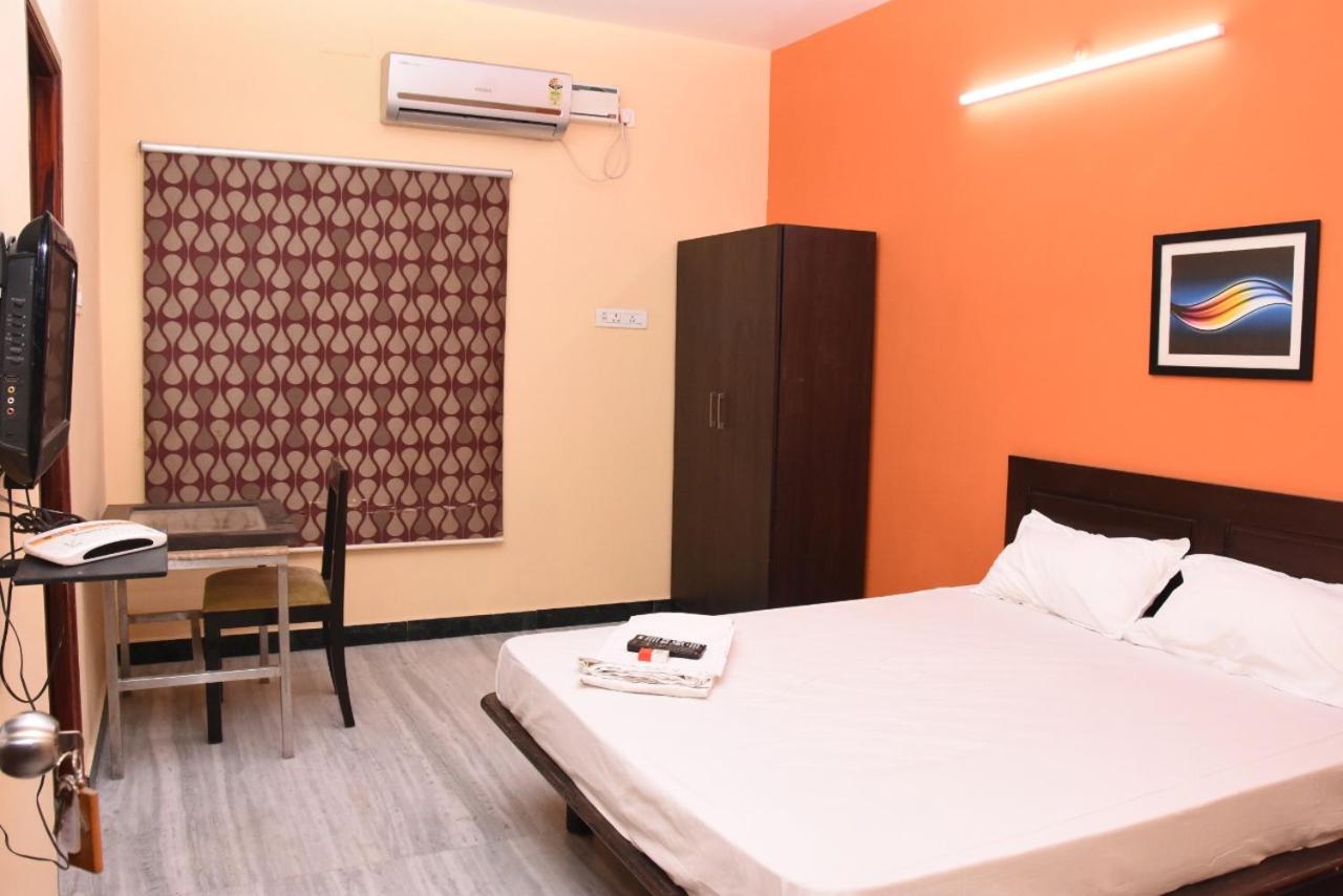 Standard Double Room - Photo 4