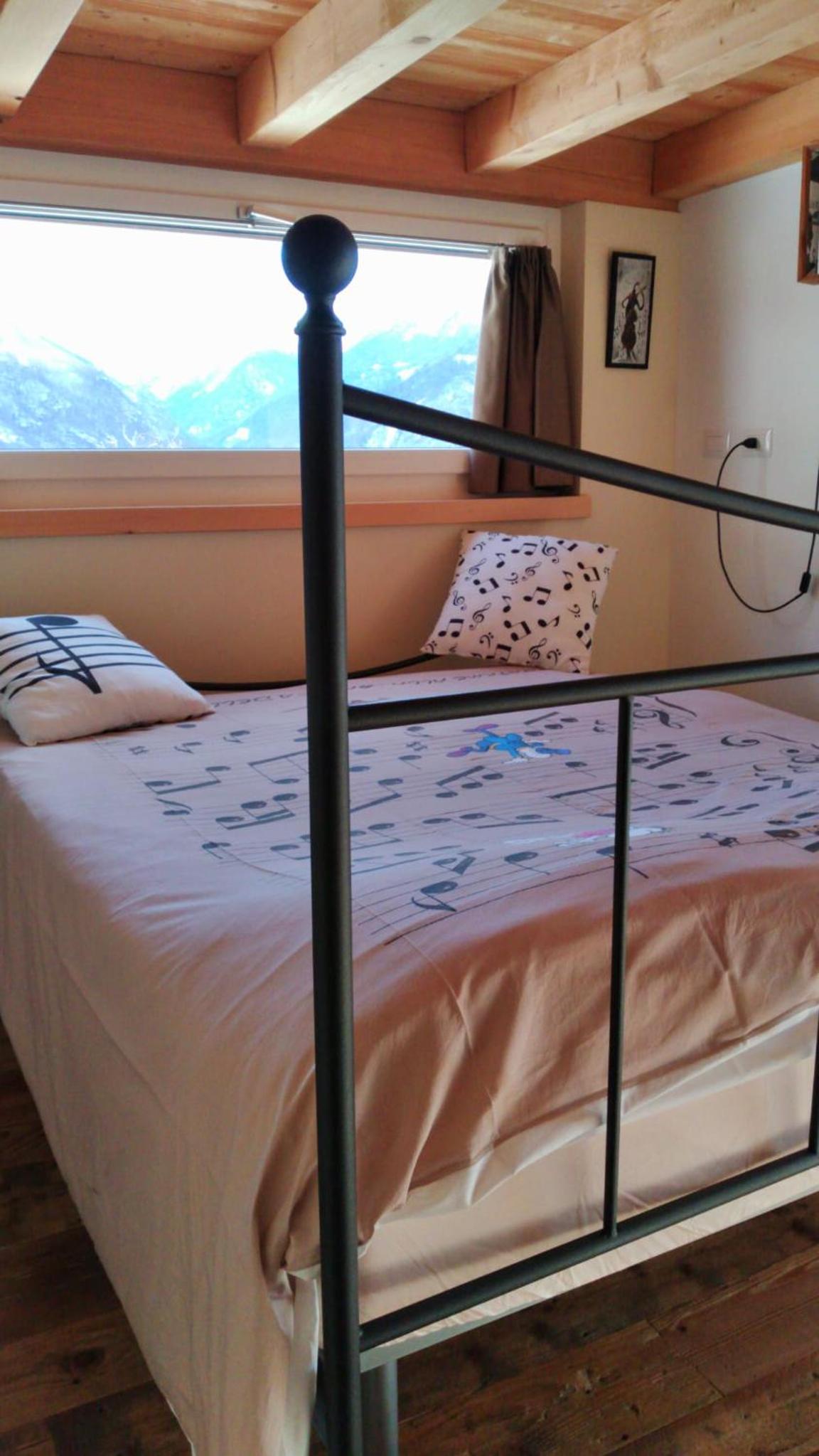 Apartment with Mountain View photo 3