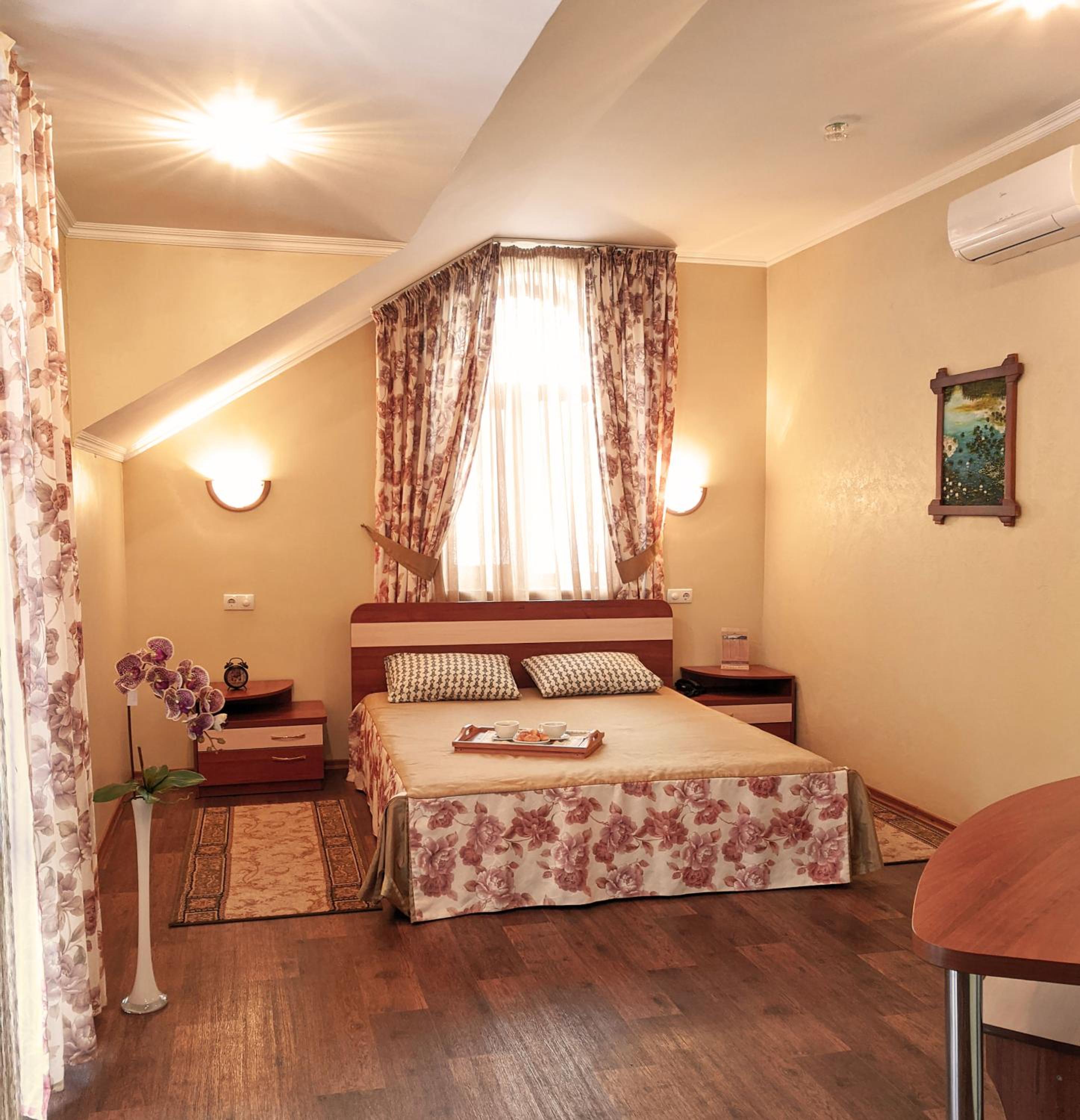 Superior Queen Room with Two Queen Beds