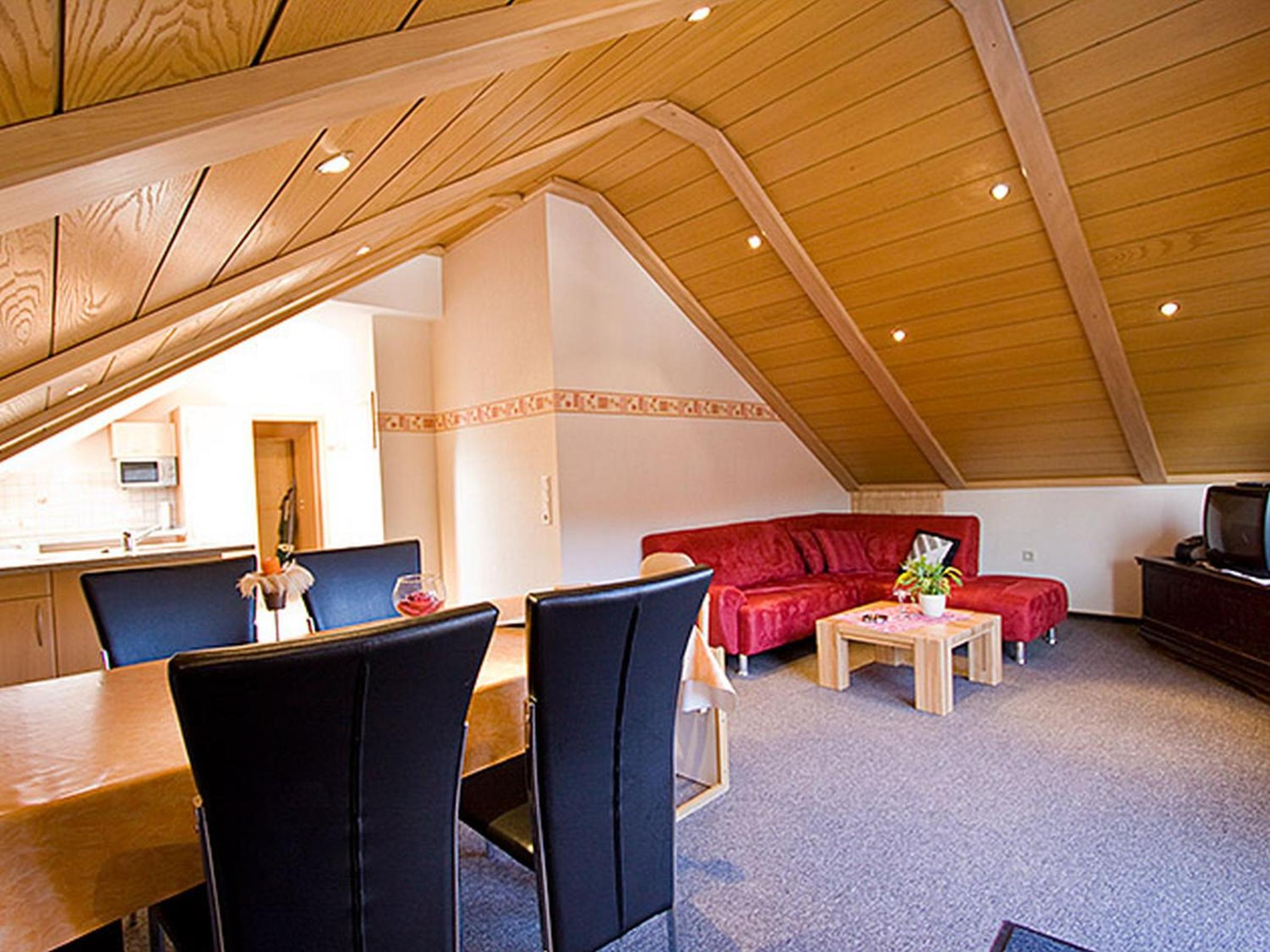 Two-Bedroom Deluxe Apartment with Garden View photo 1
