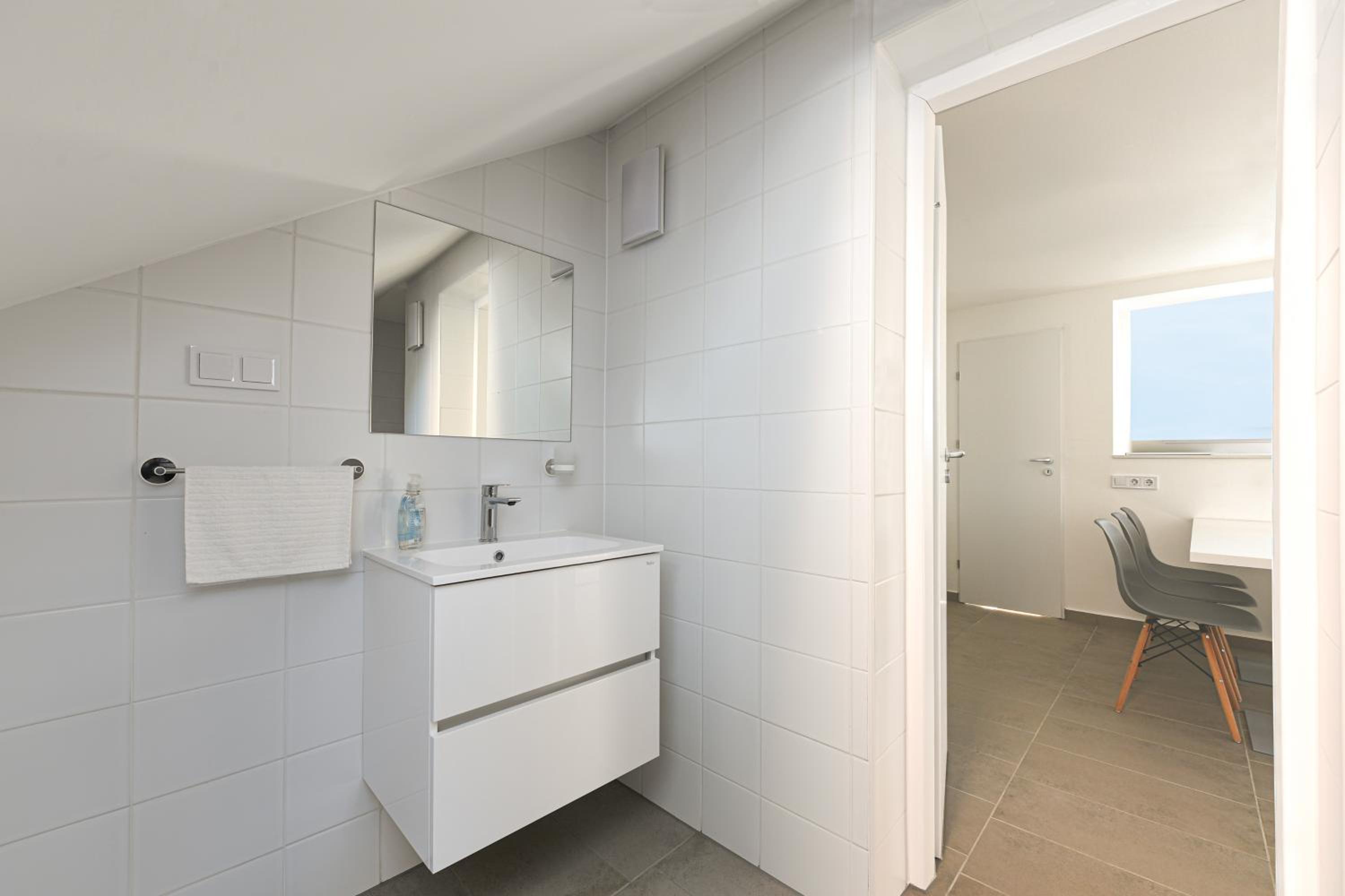 Two-Bedroom Apartment - Photo 3