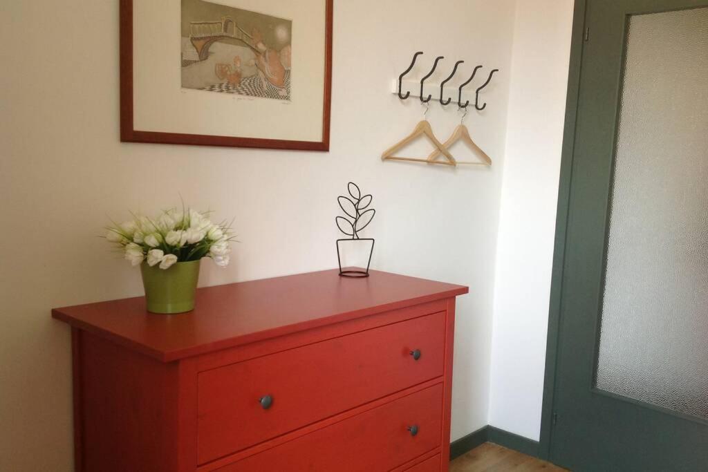 One-Bedroom Apartment - Photo 1