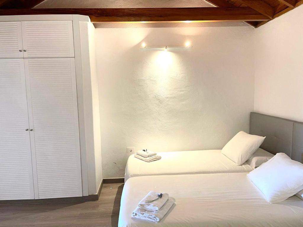 Two-Bedroom Suite with Forest View and Hot Tub photo 1