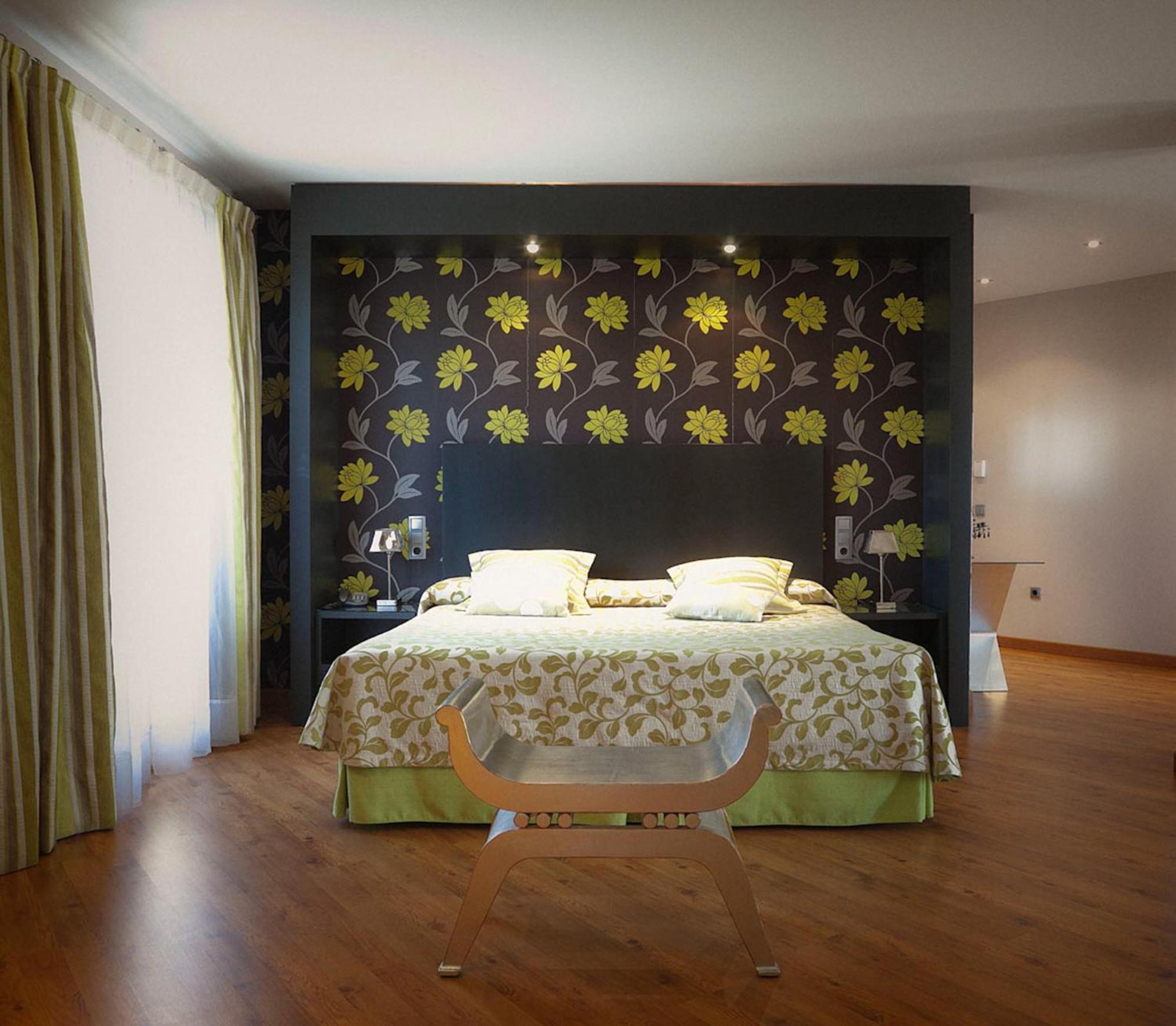 Suite with Spa Bath - Photo 5
