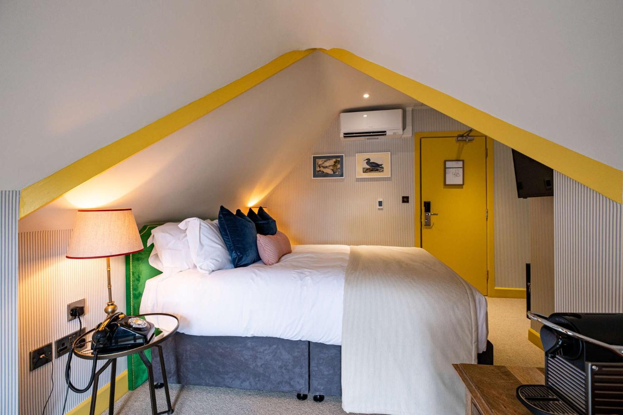 Small Double Room photo 2