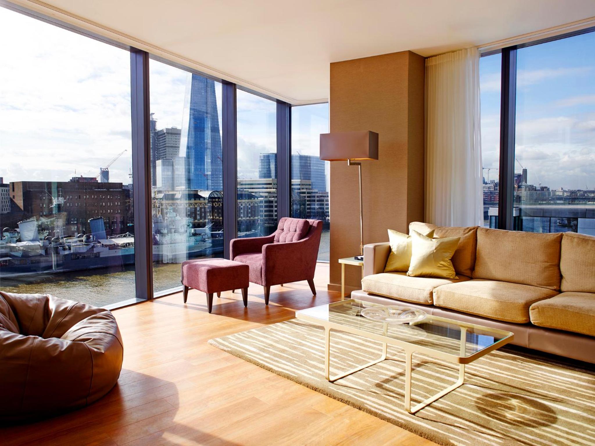 Deluxe Three-Bedroom Apartment with Tower Bridge View thumbnail 6