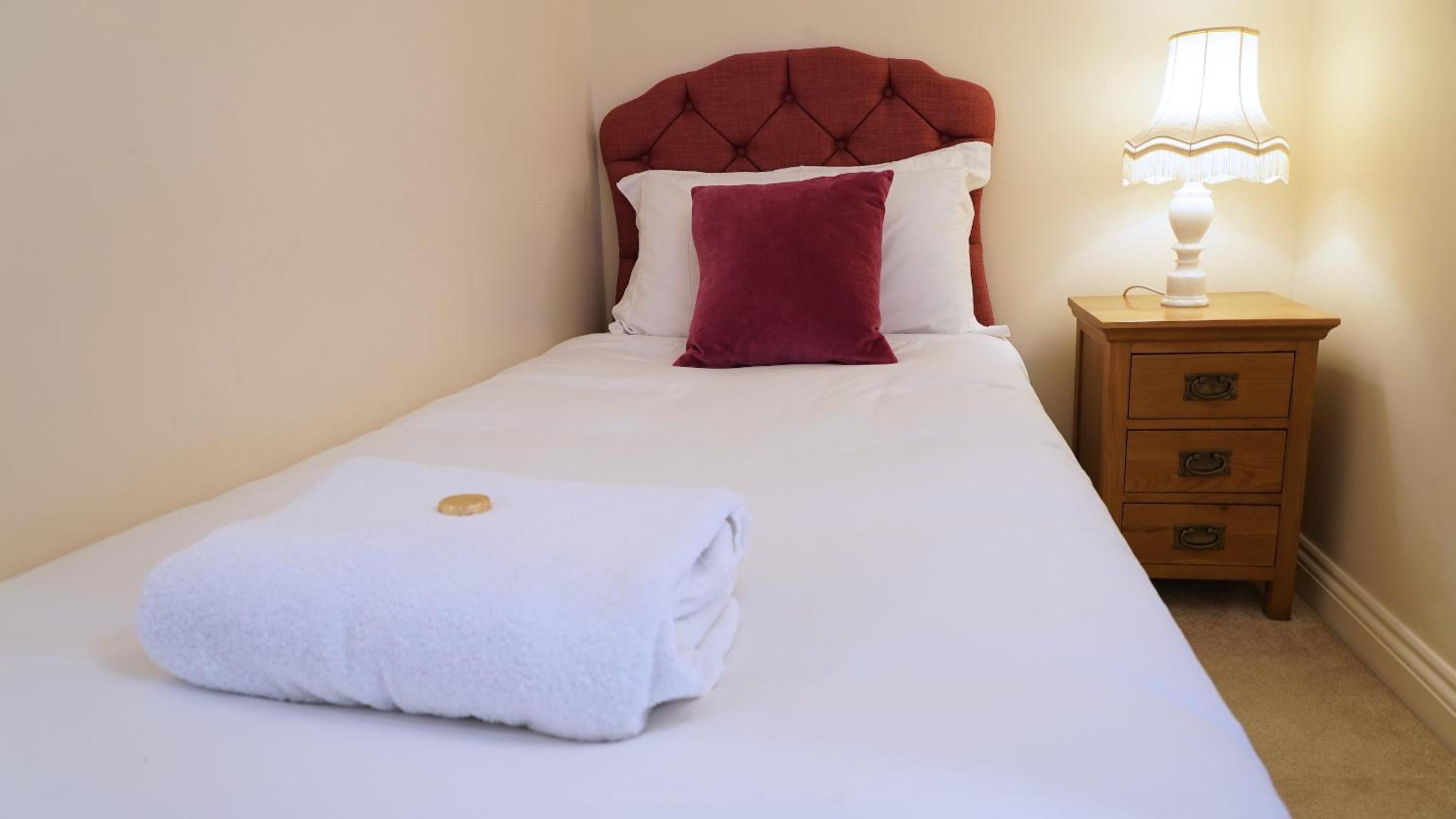 Double or Twin Room with Extra Bed photo 2