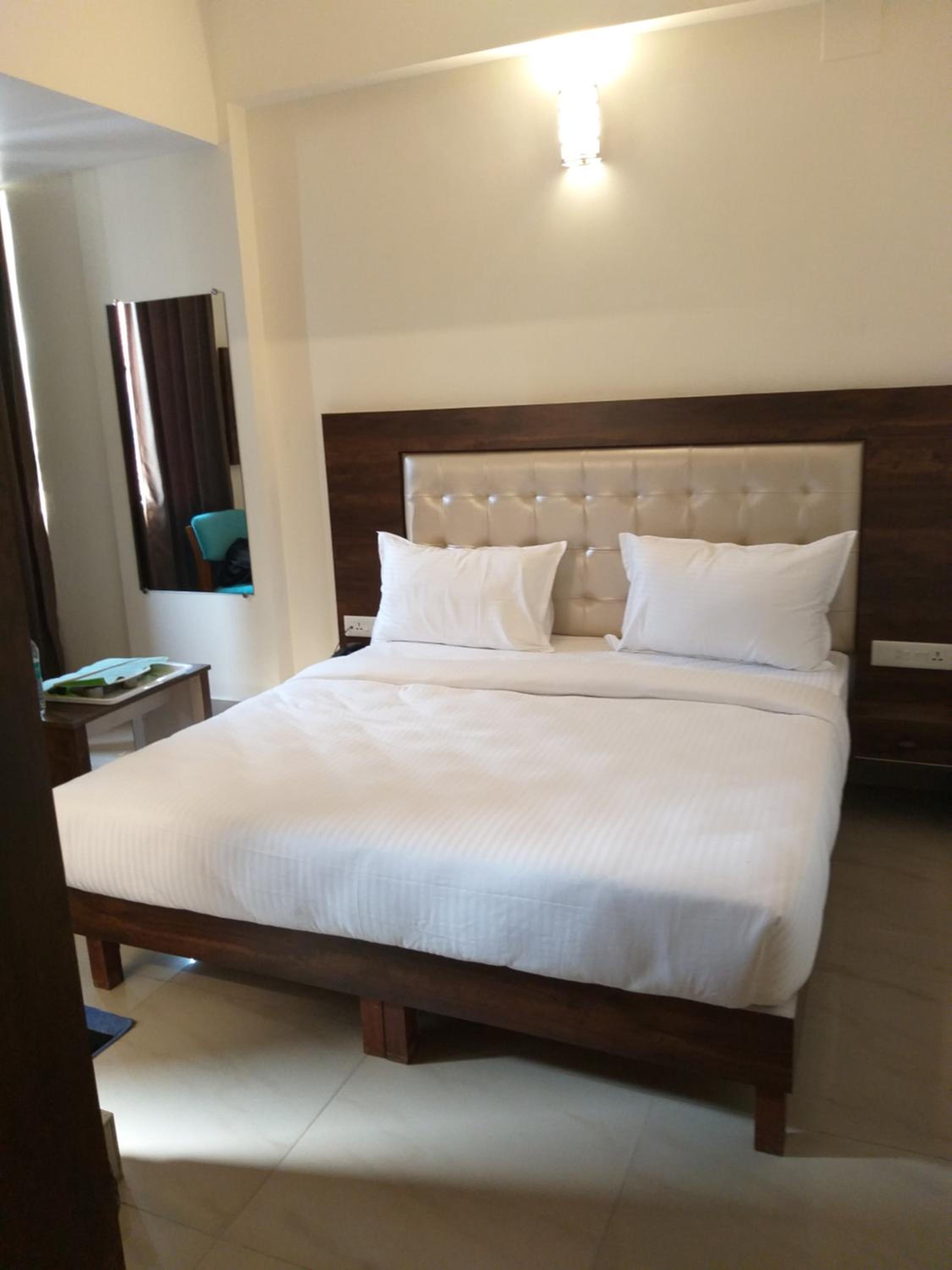 Deluxe Double Room photo 2