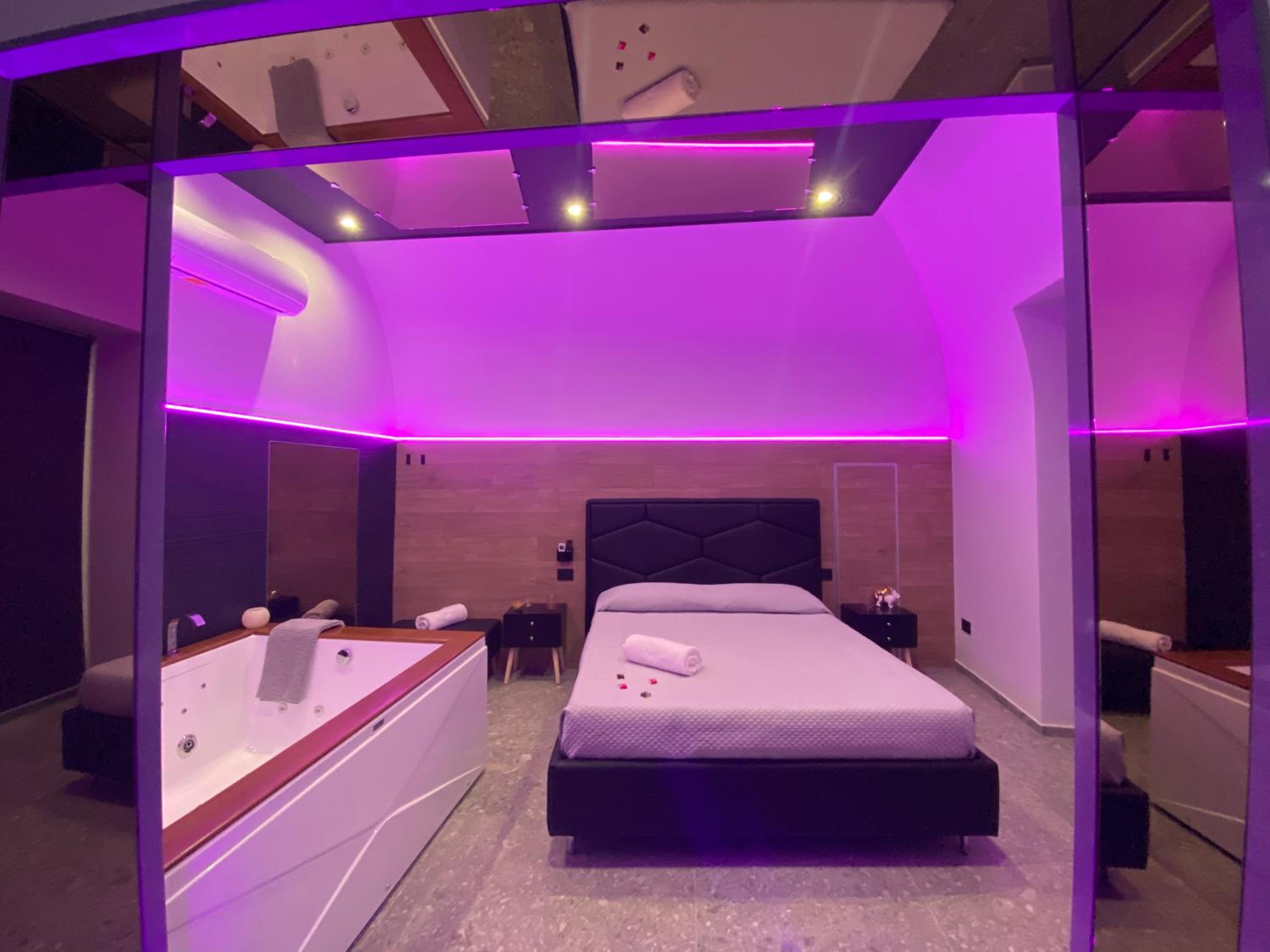 Queen Room with Spa Bath - Photo 7