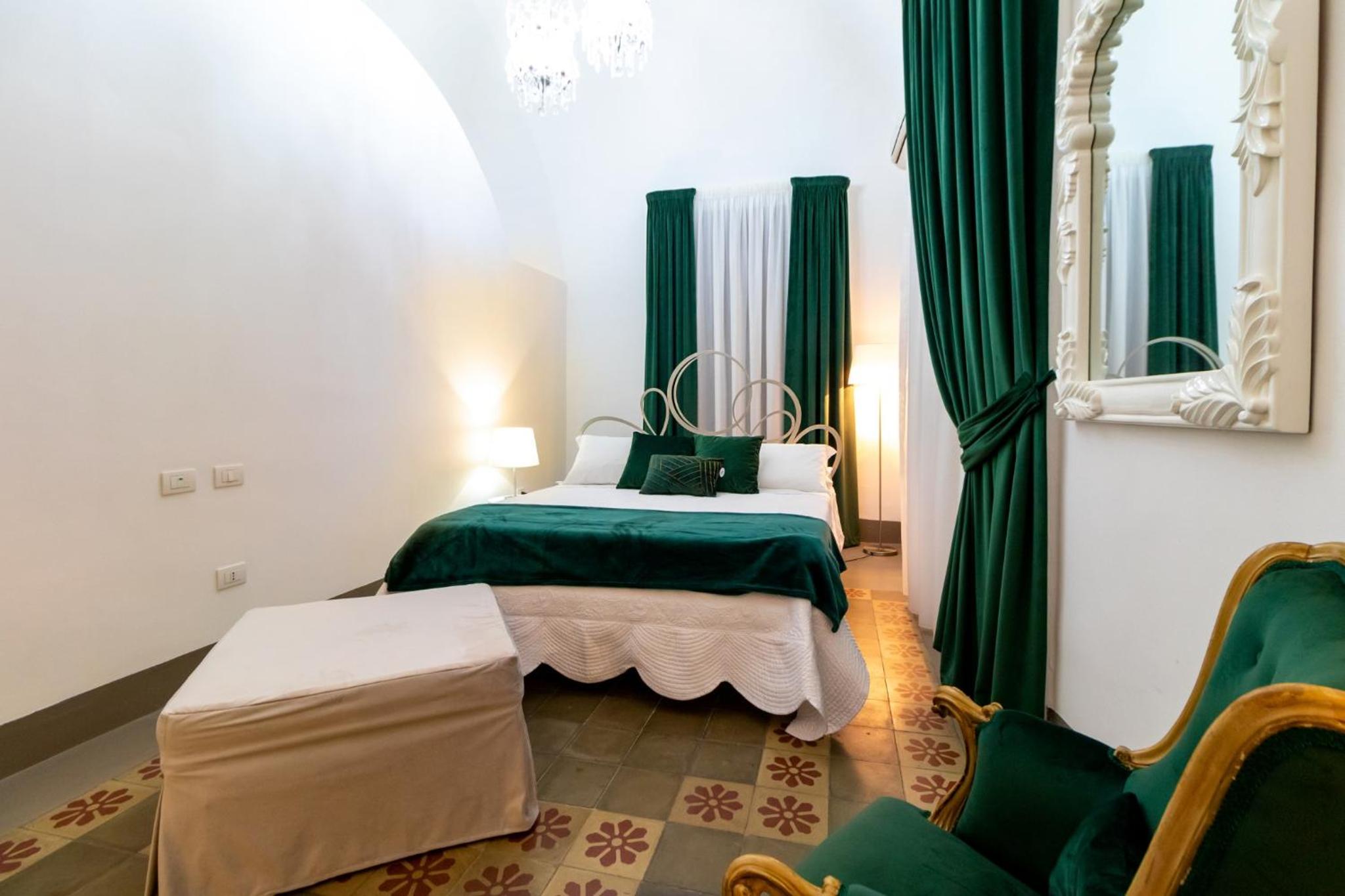 Deluxe Double Room photo 2