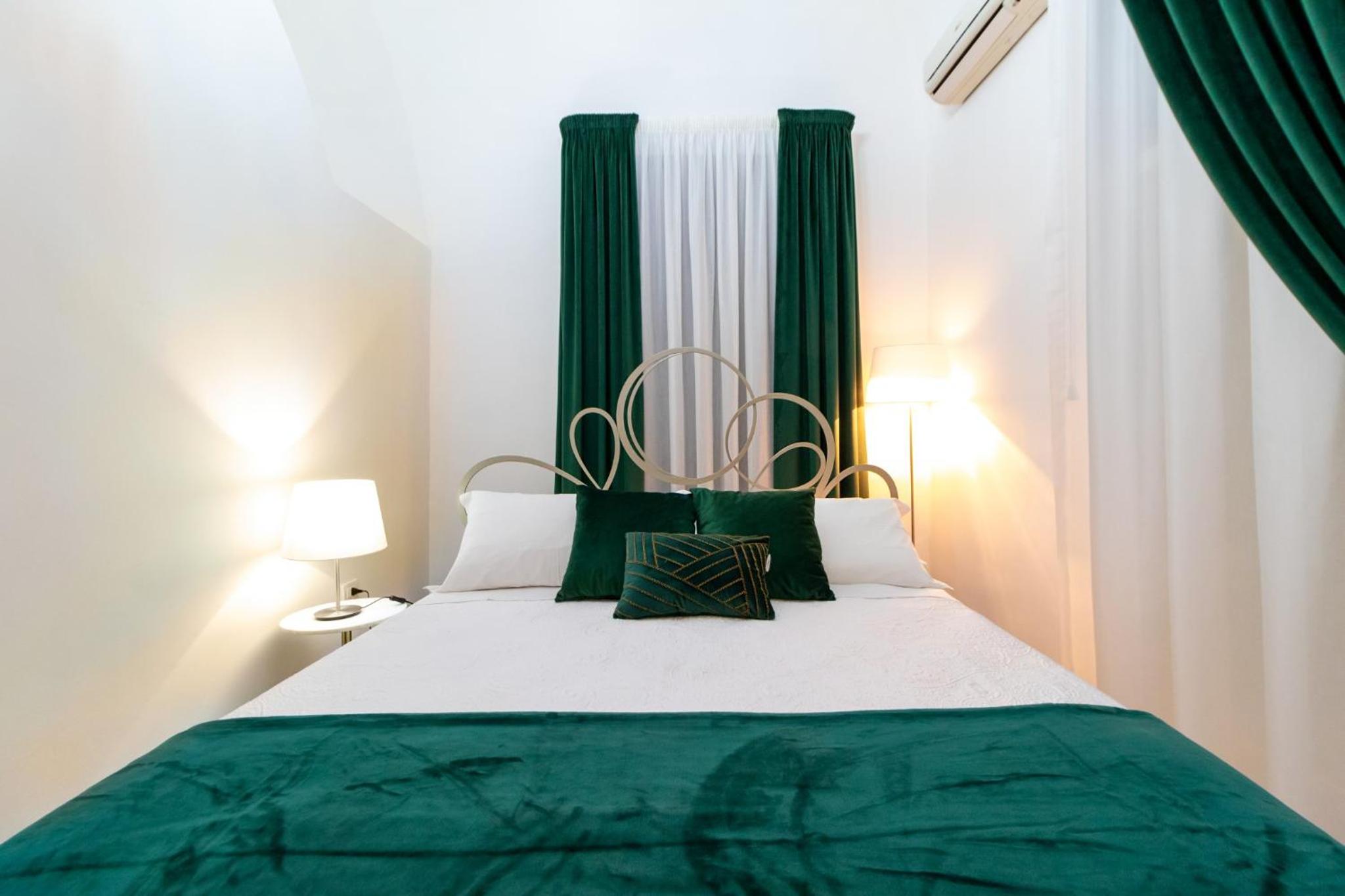 Deluxe Double Room photo 3