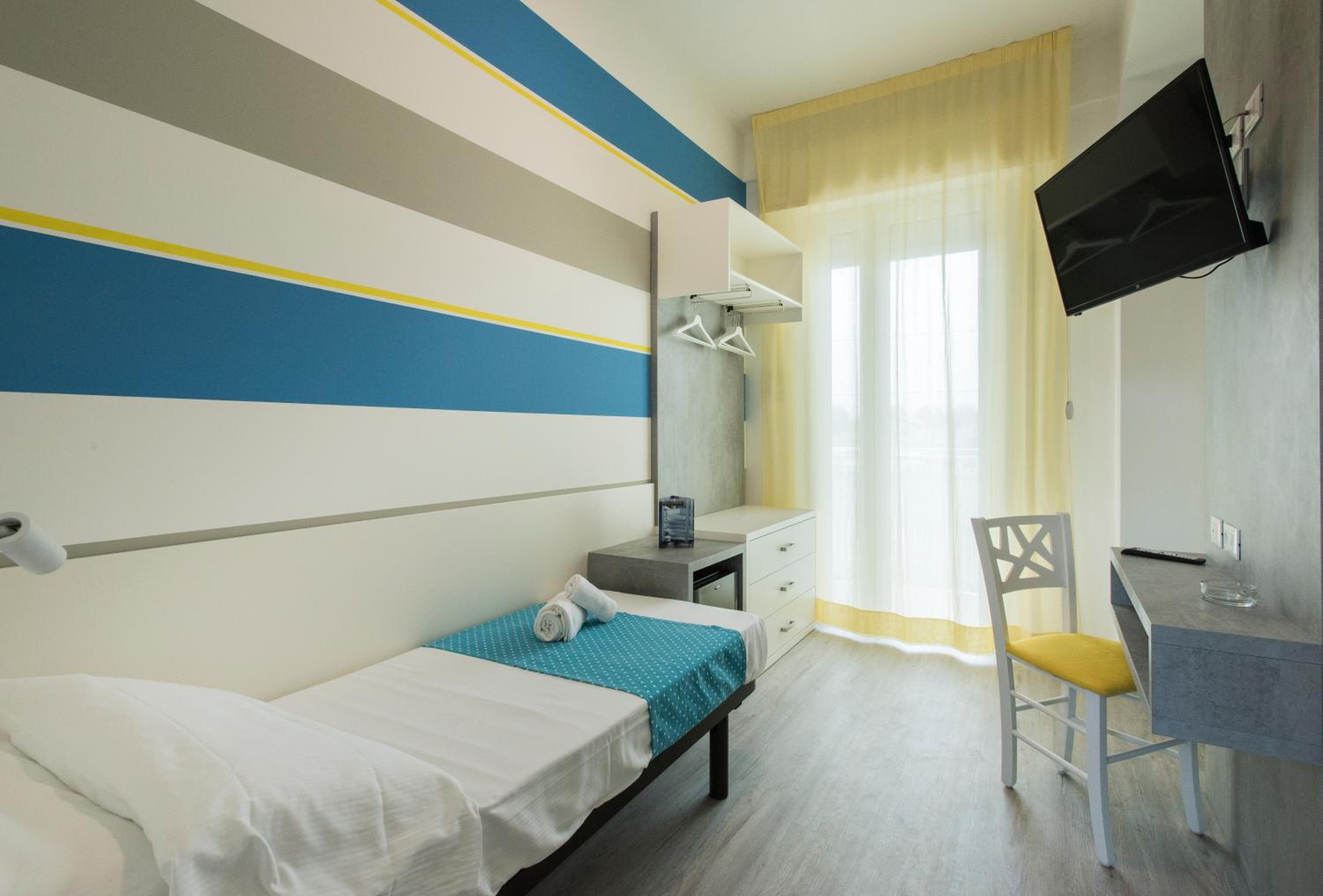 Single Room photo 1