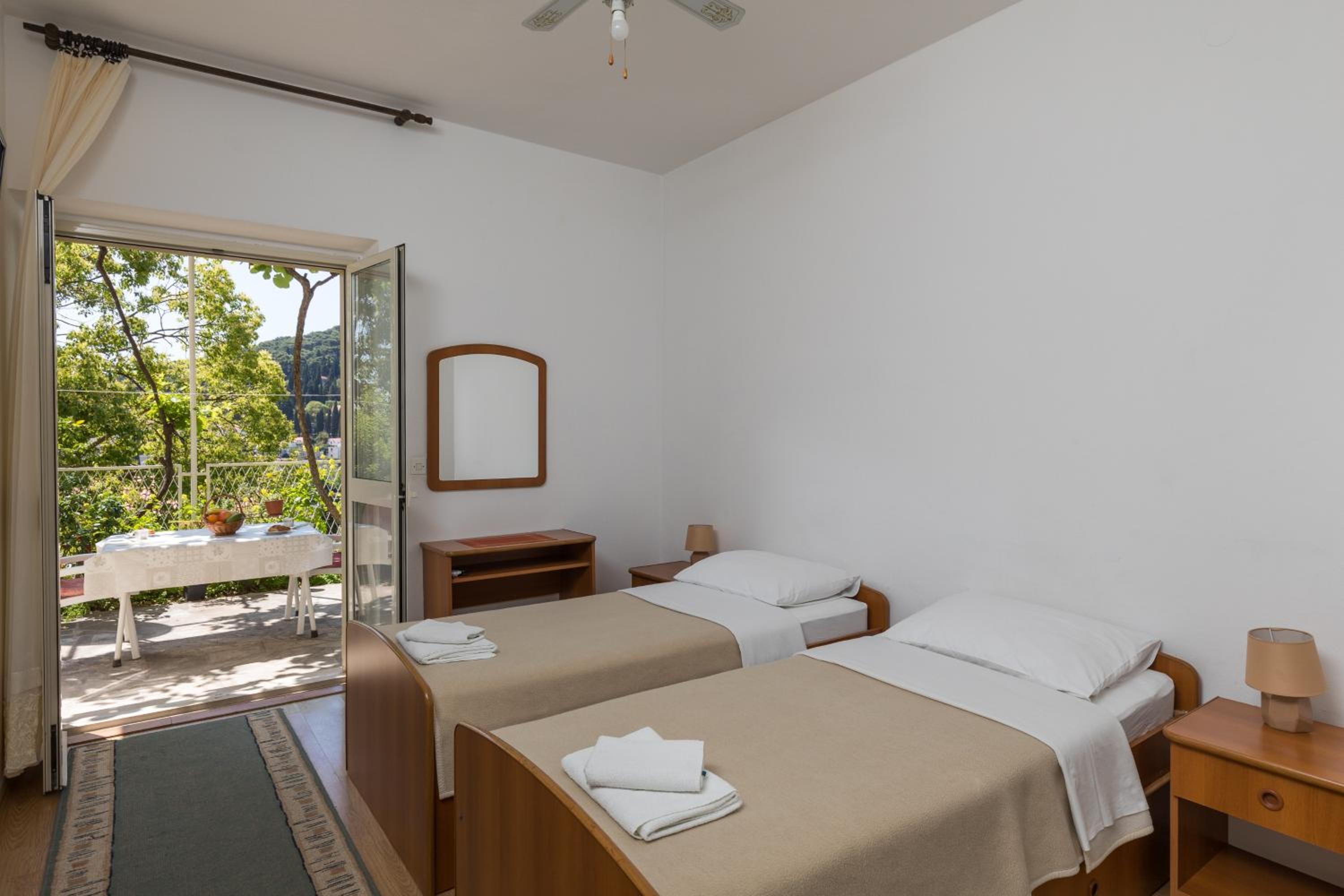 Private Twin Room