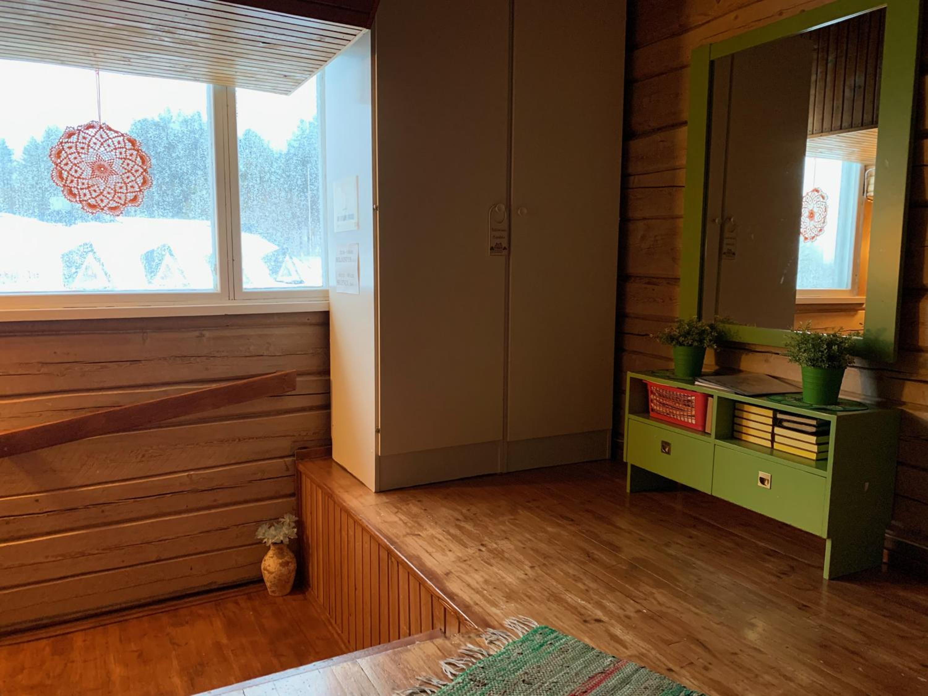 Economy Triple Room with Shared Bathroom photo 2