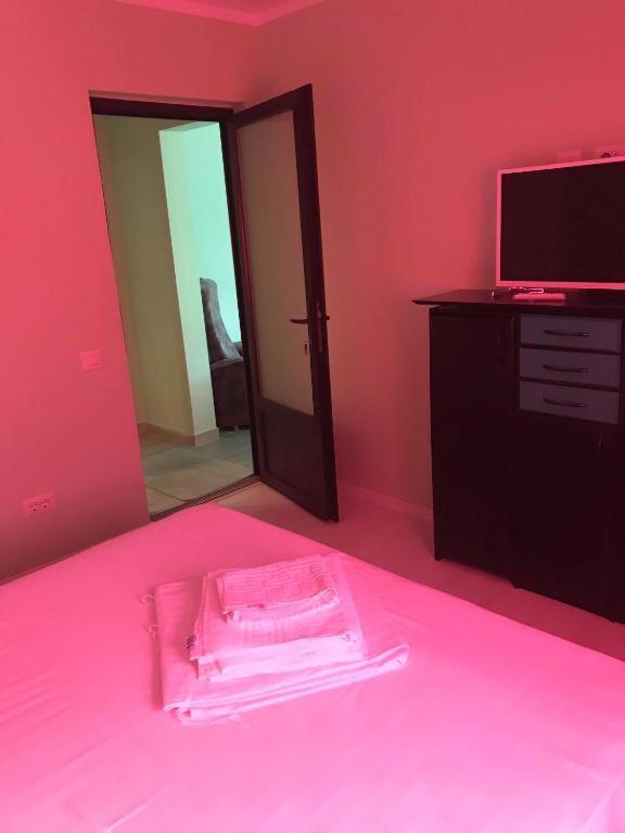 One-Bedroom Apartment - Photo 13