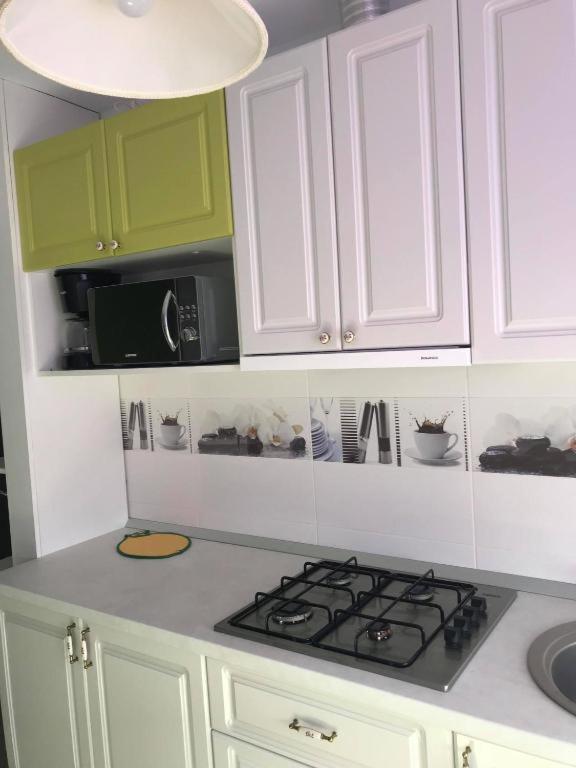 One-Bedroom Apartment - Photo 14