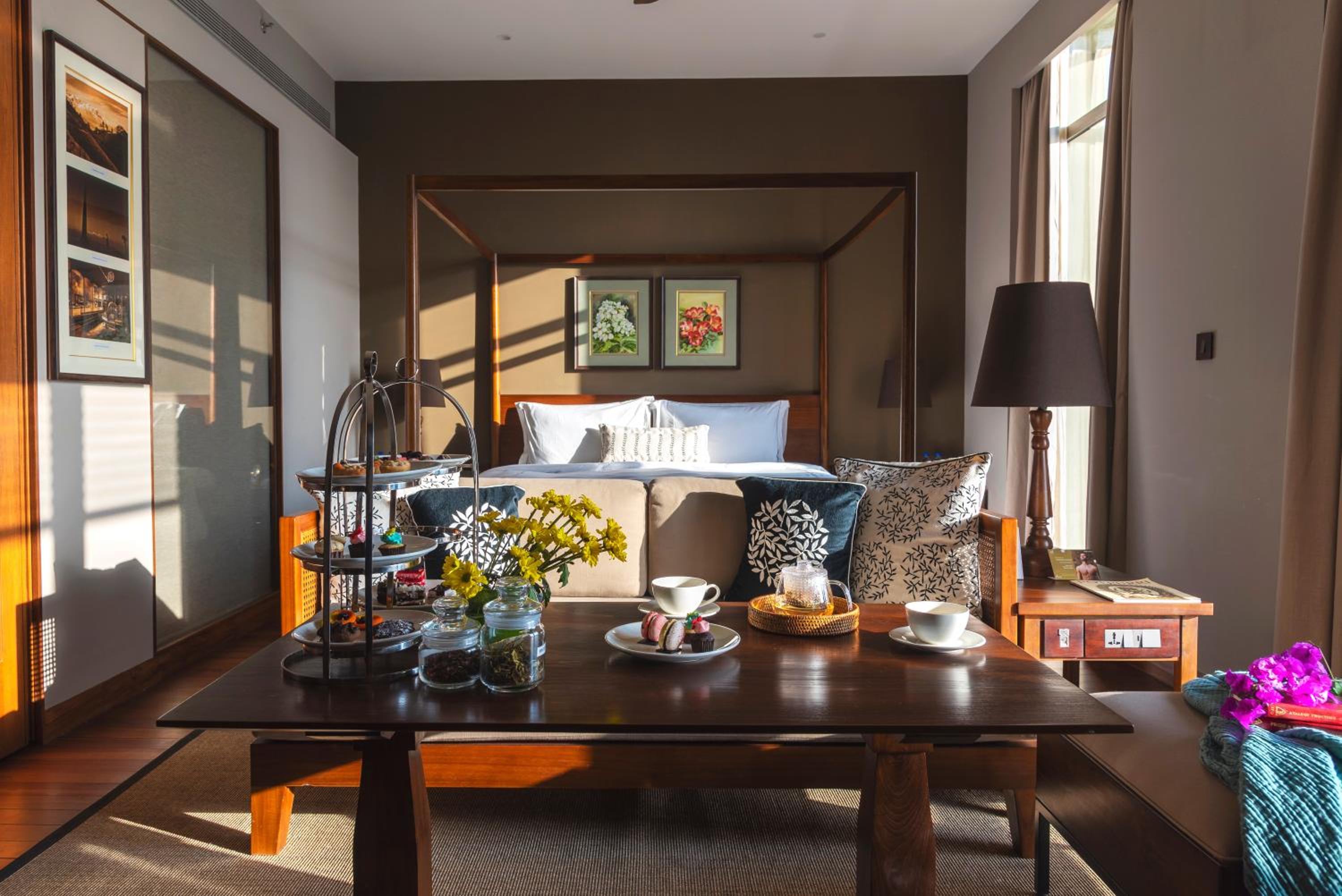 Luxury Grand King Bed Valley View Room with Deck