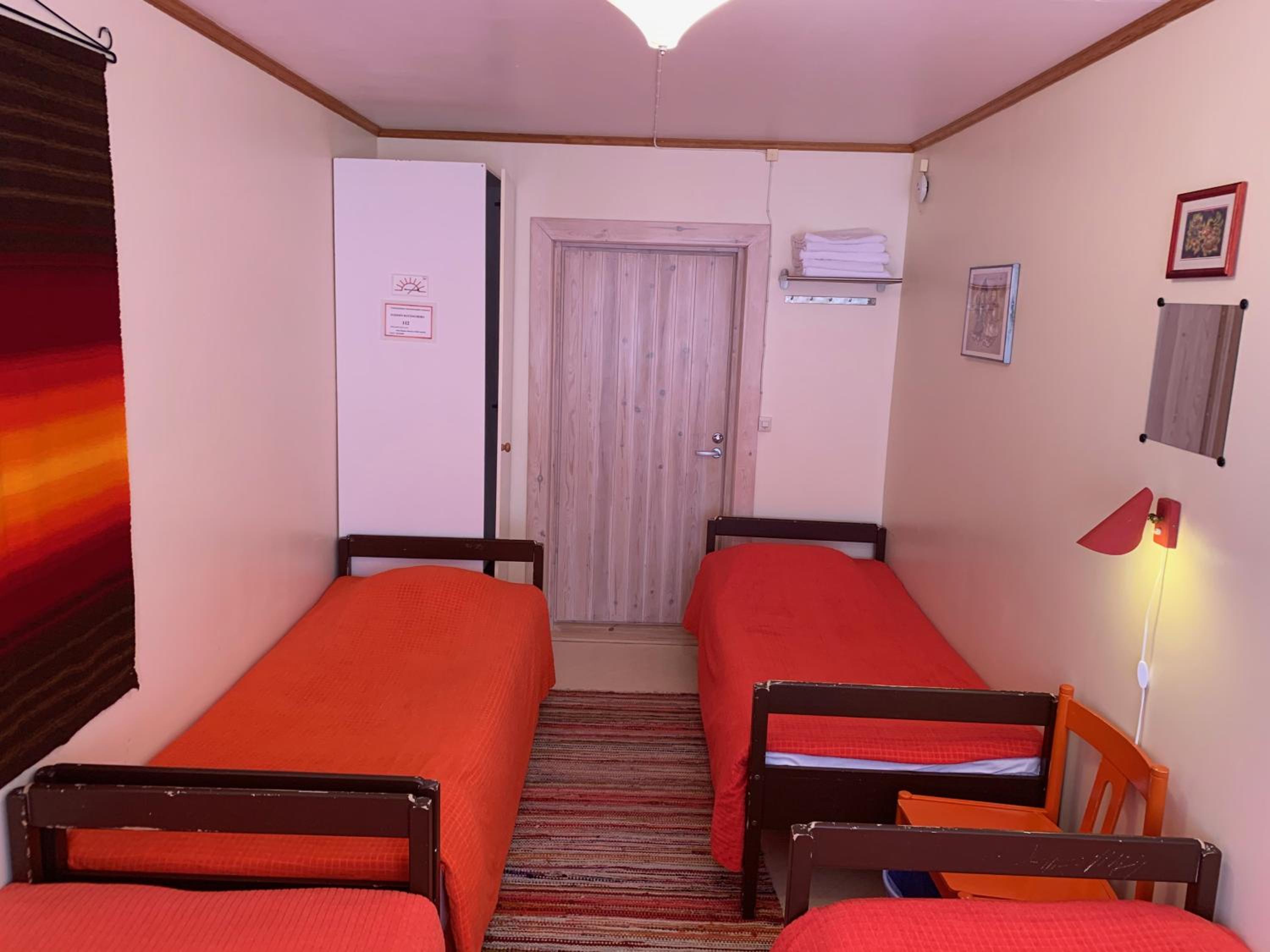 Quadruple Room with Shared Bathroom photo 1