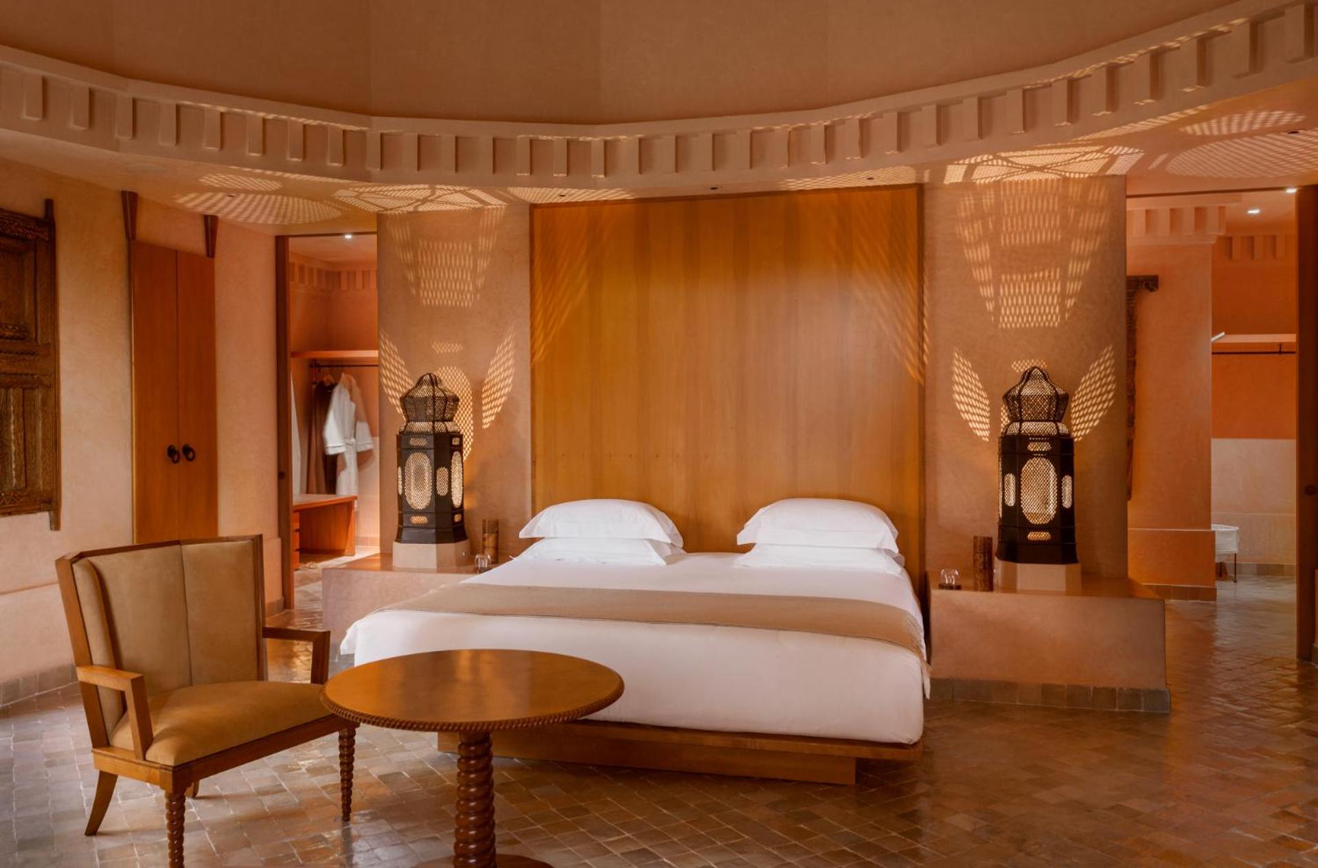 Deluxe Double Room (2 Adults + 1 Child)
