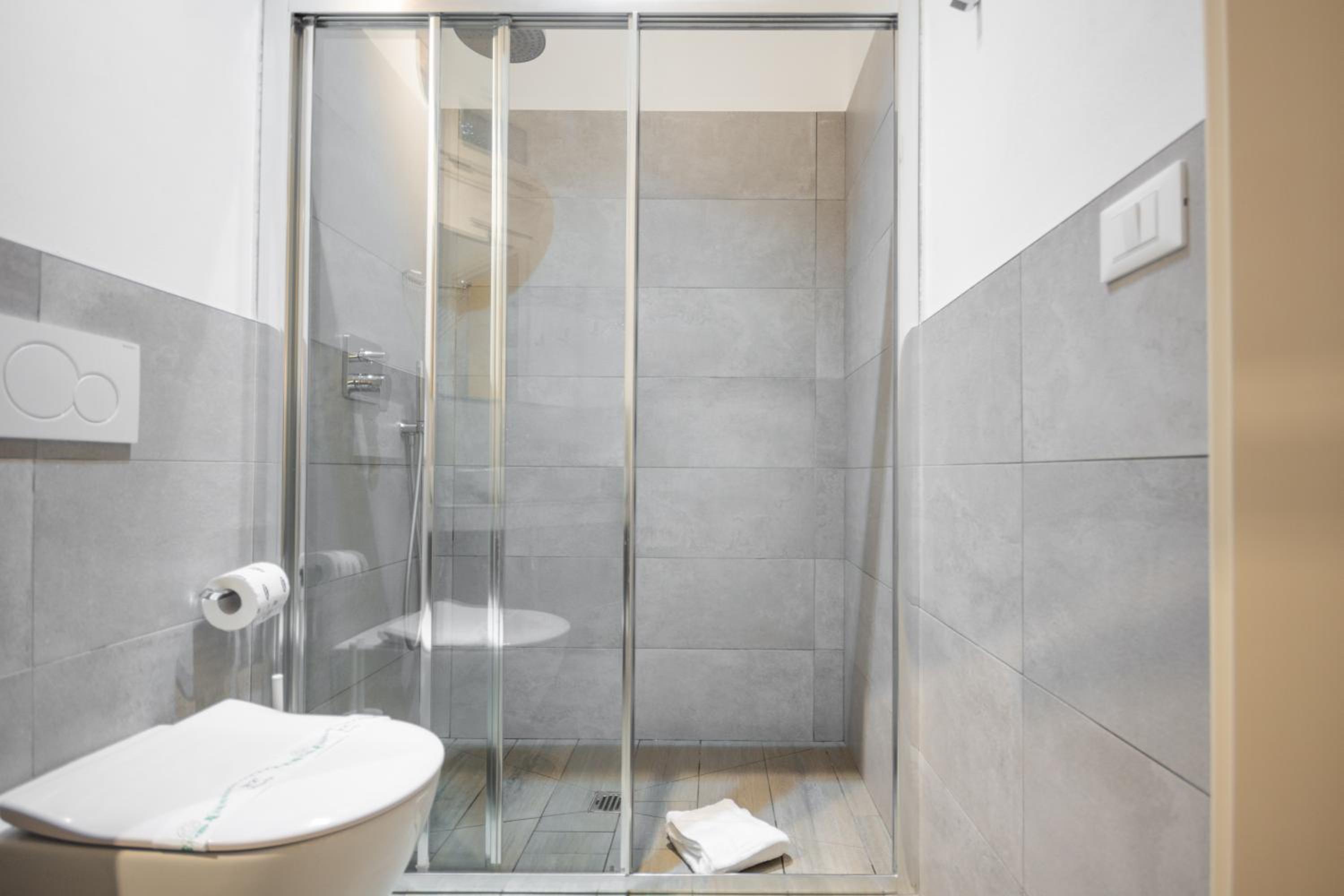 Double with Private Bathroom - Murano - Via Ponte Rofiolo 1 - Photo 6