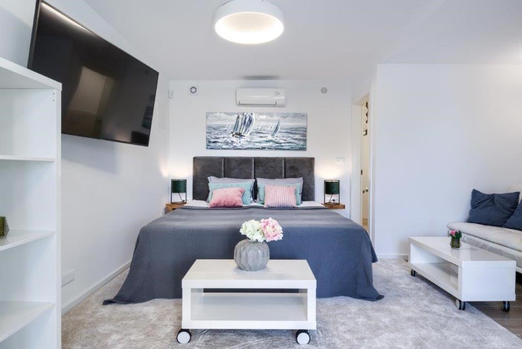 Three-Bedroom Vacation Home 