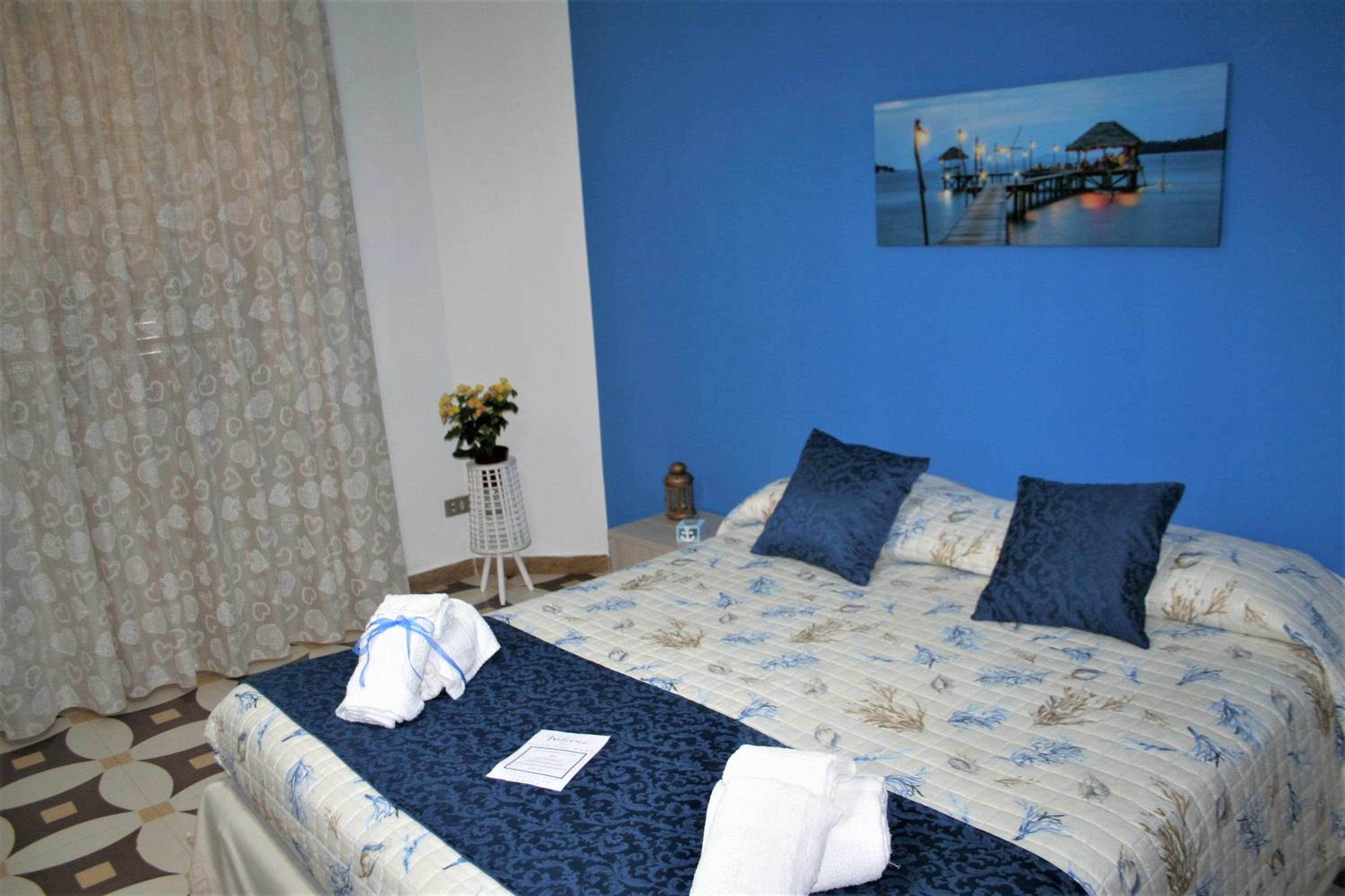 Queen Room - Photo 11