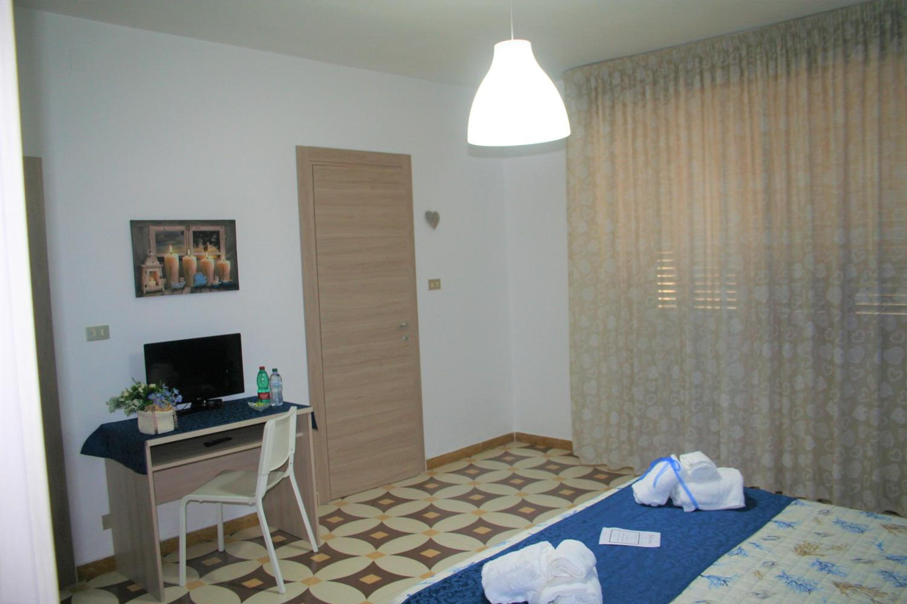 Queen Room - Photo 22