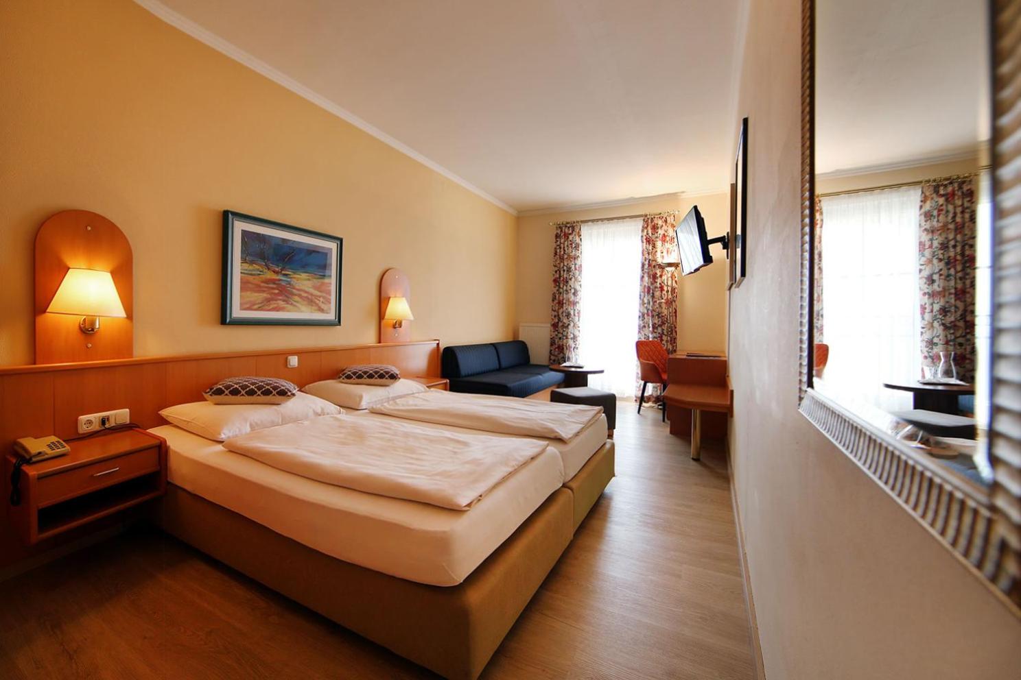 Standard Double Room - Photo 2