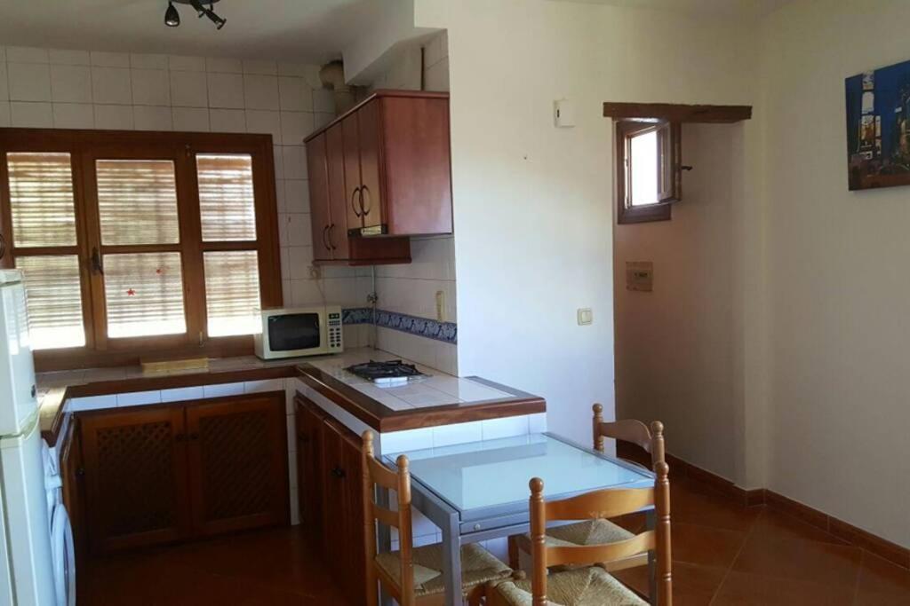 Apartment with Mountain View - Photo 6