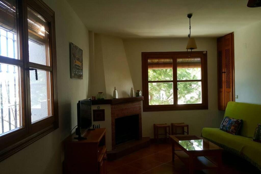 Apartment with Mountain View - Photo 10