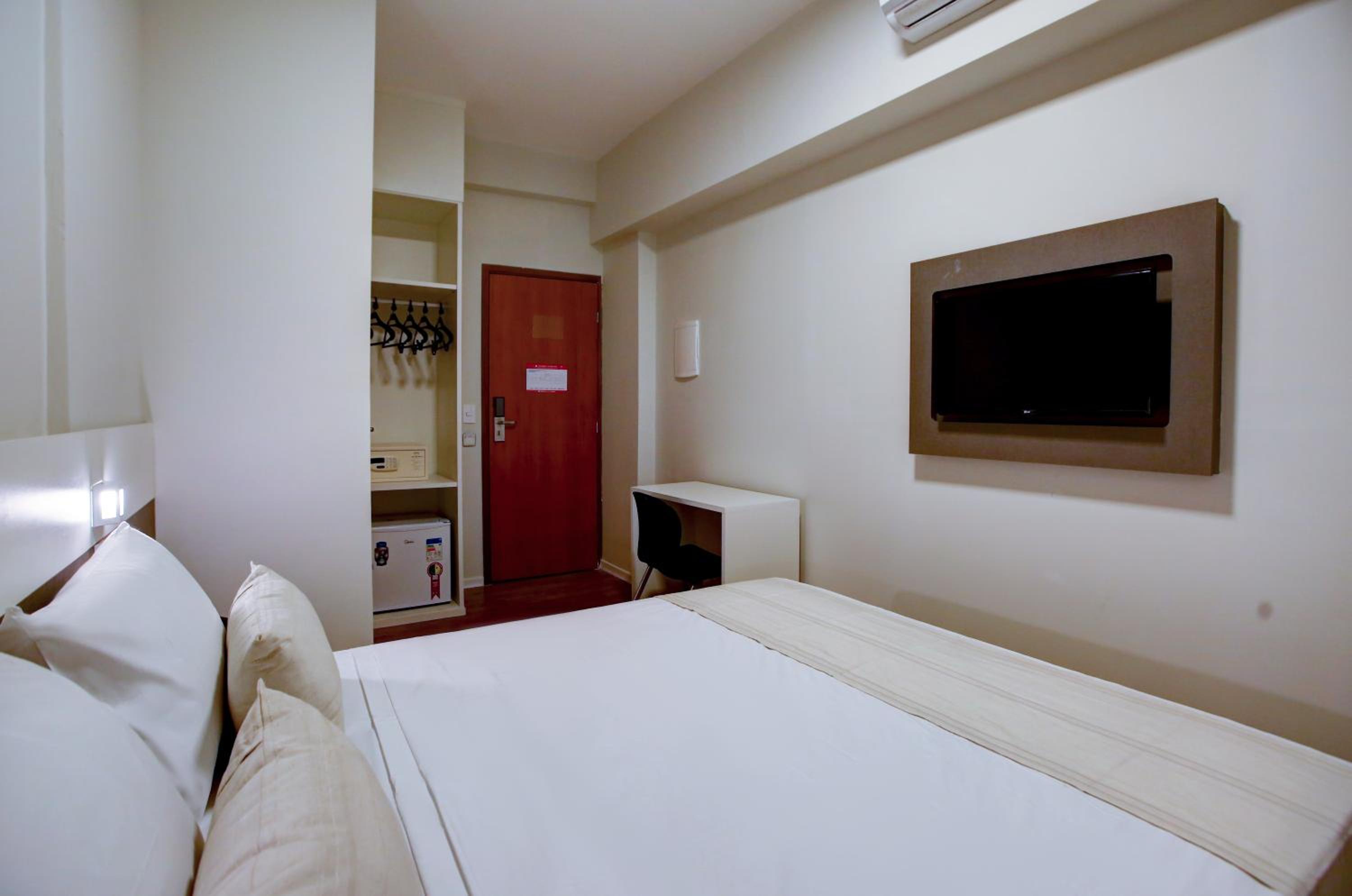 Double Room - Disability Access - Photo 9