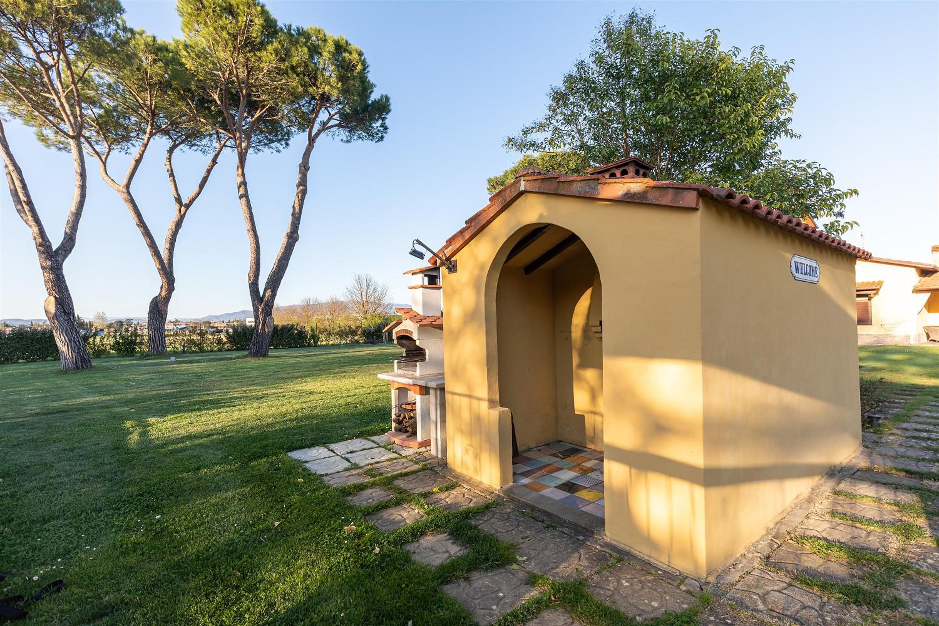 Villa with Garden View - Photo 11