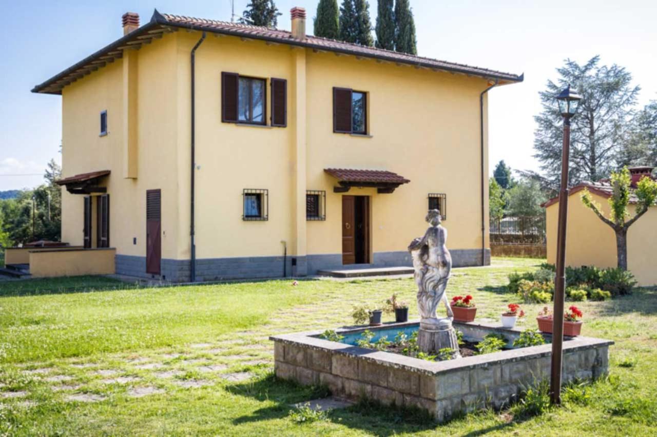 Villa with Garden View - Photo 6