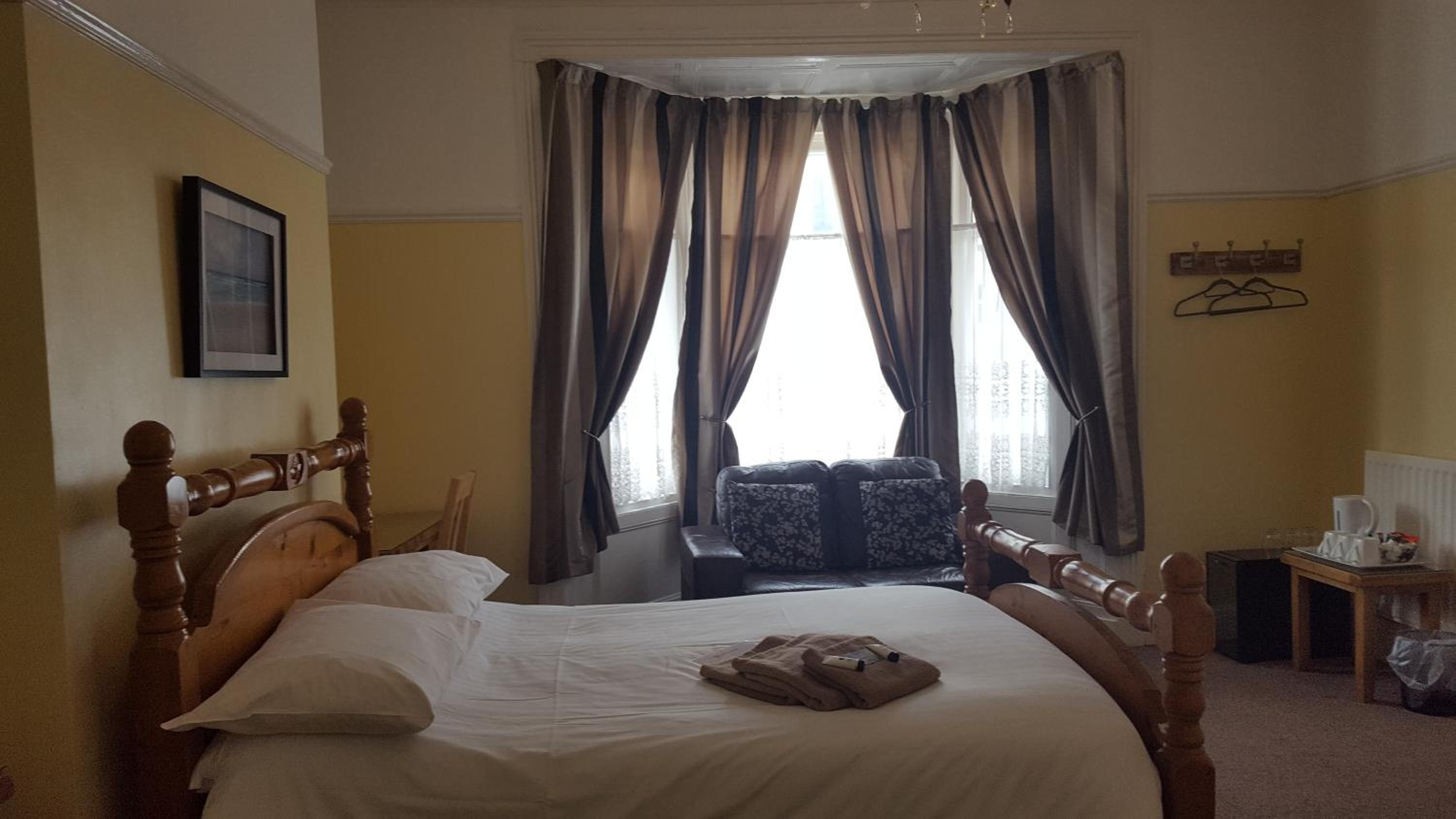 Deluxe Family Room - Photo 7