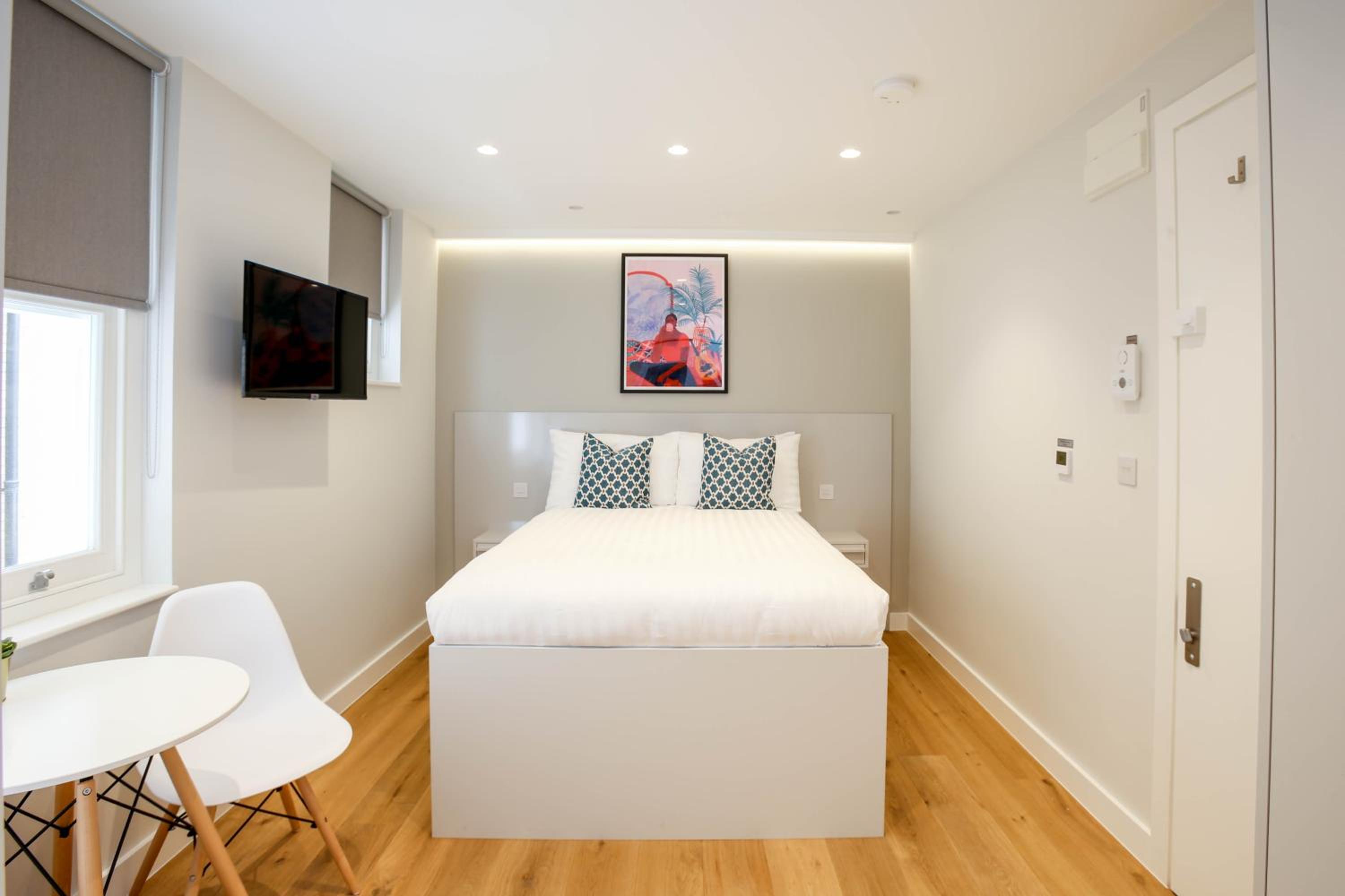 Small Studio Apartment photo 1