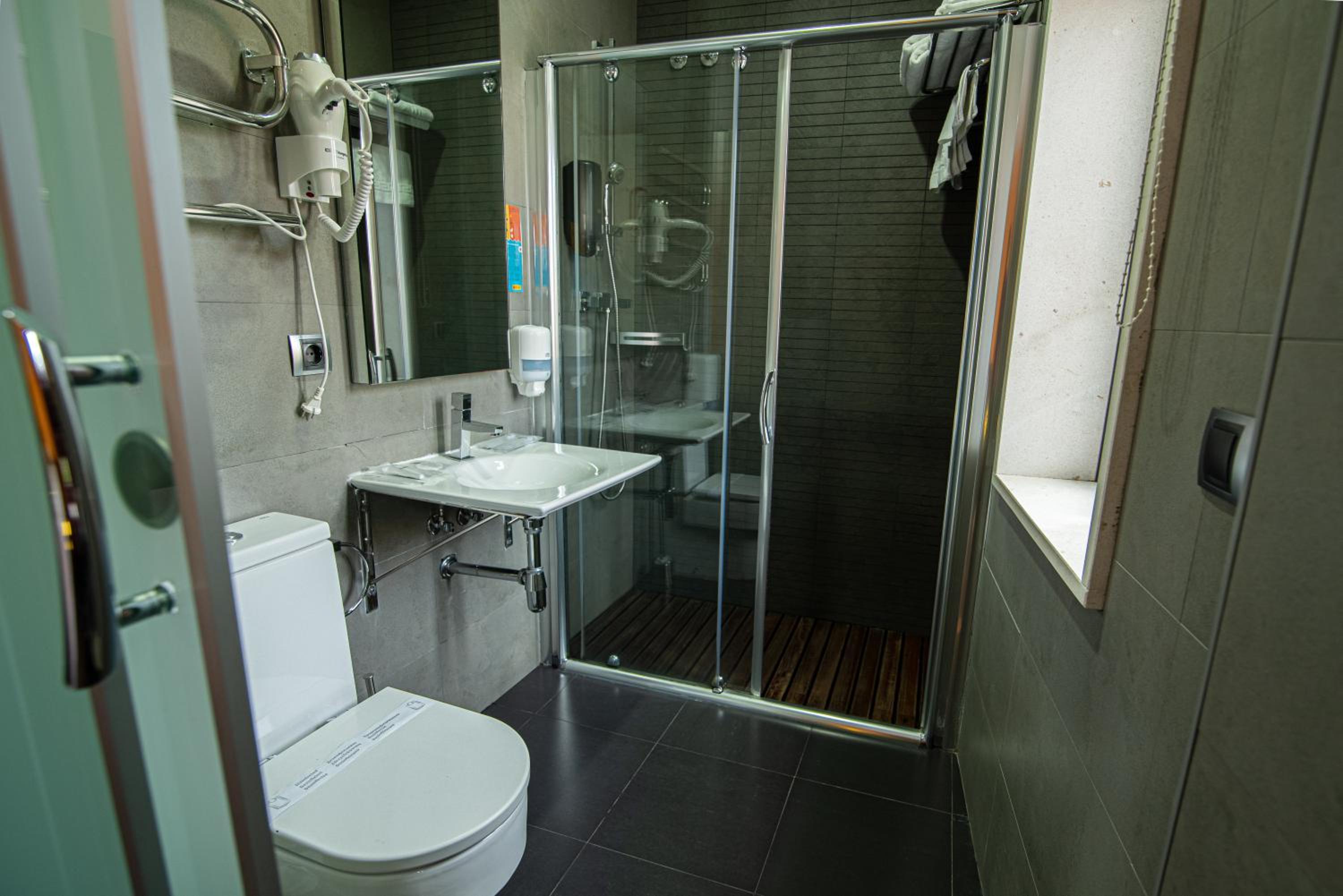 Double Room - Photo 2