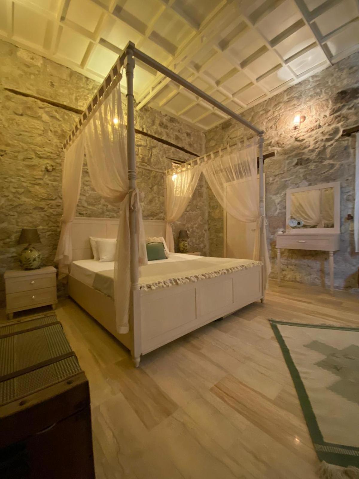 Quarto Triplo Superior