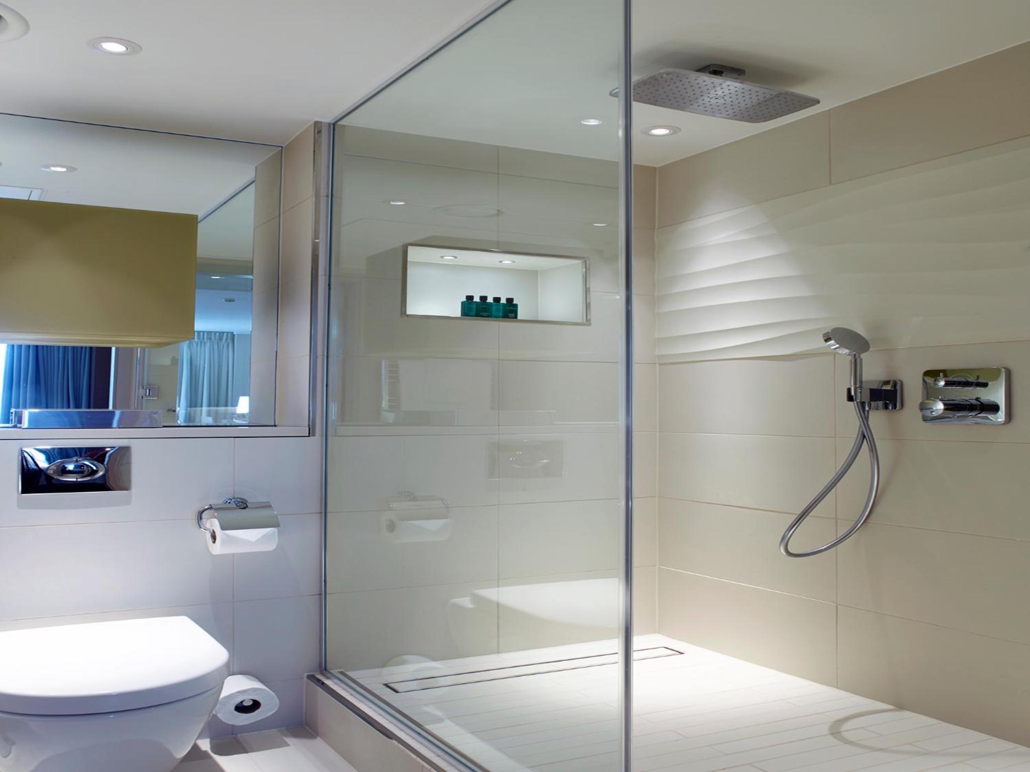 Two-Bedroom Apartment with River View thumbnail 5