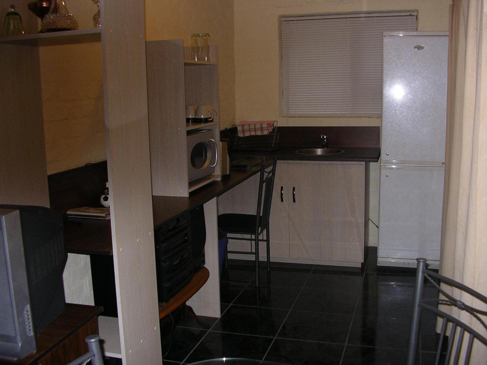 Family Room - Photo 3