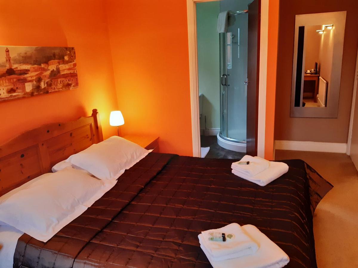 Double or Twin Room with Shower photo 1