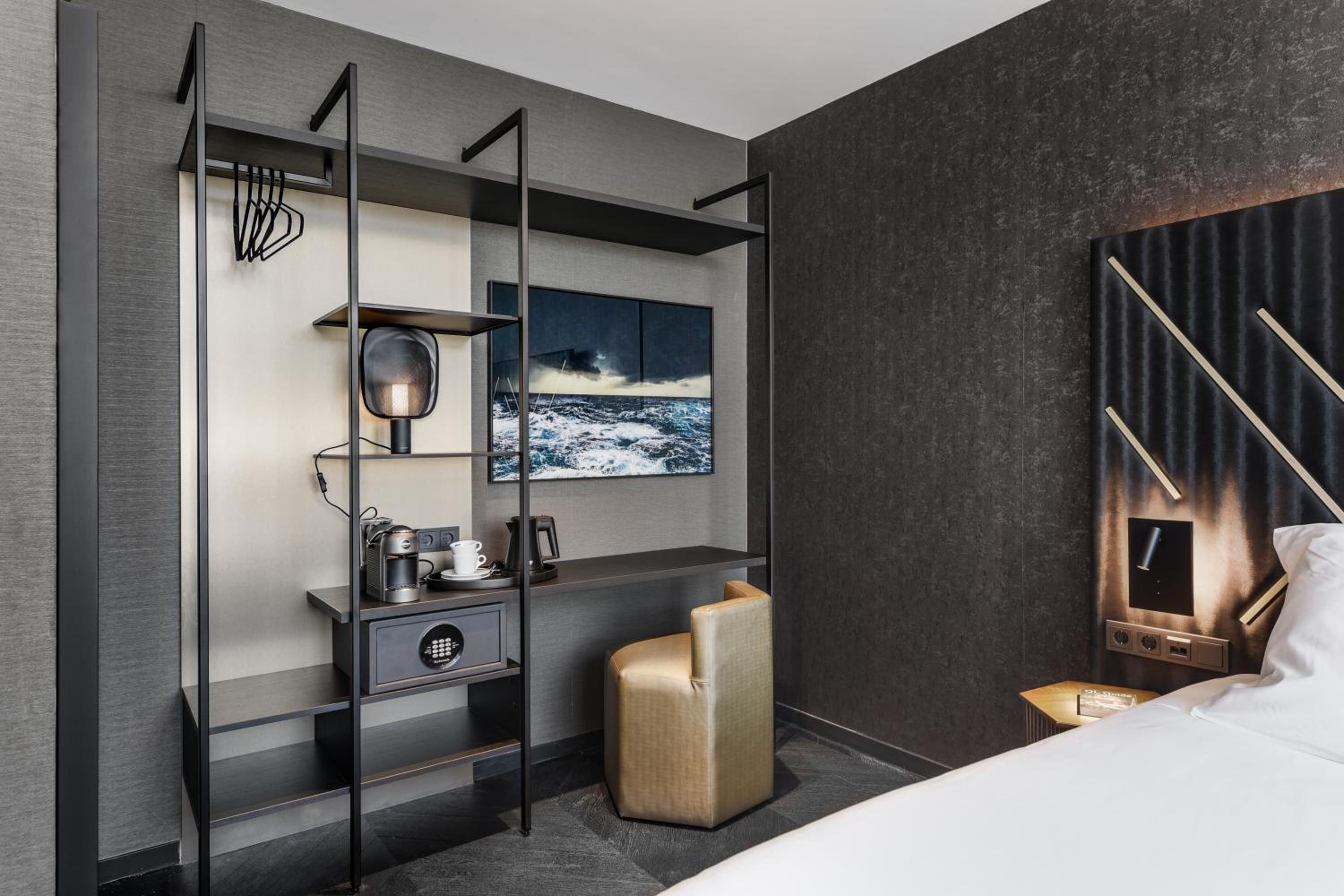 Classic King Room