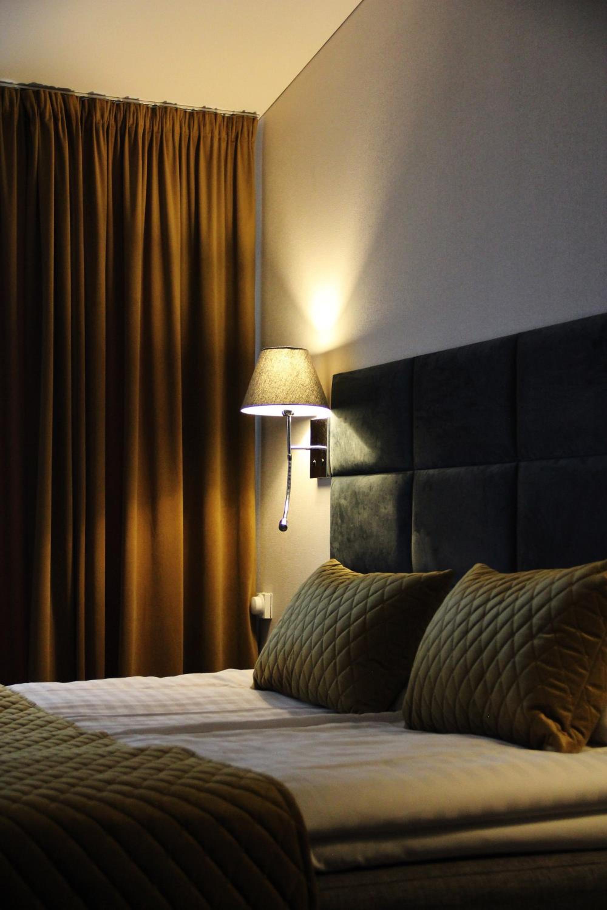 Quadruple Room with Balcony - Photo 1