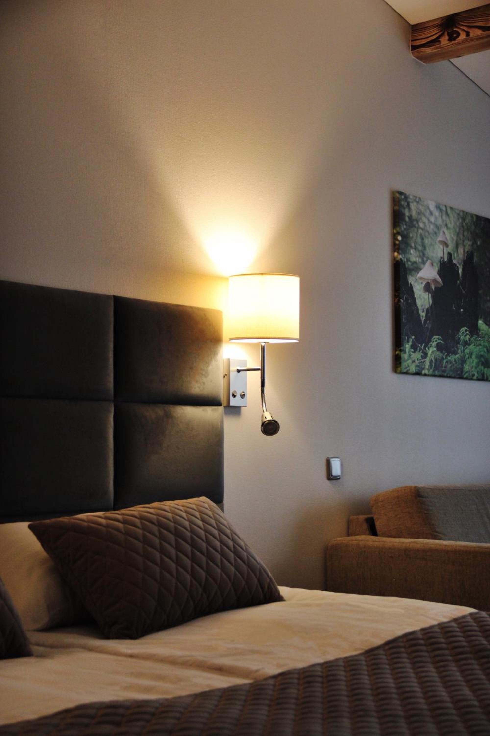Double or Twin Room with Balcony - Photo 2