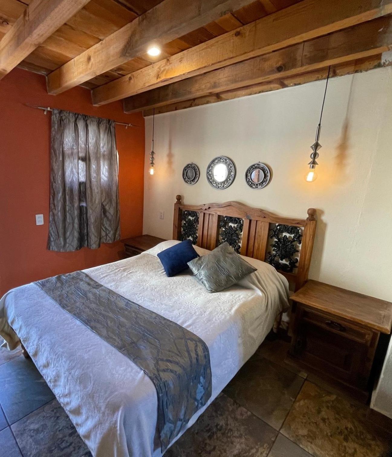 Double Room - Photo 8
