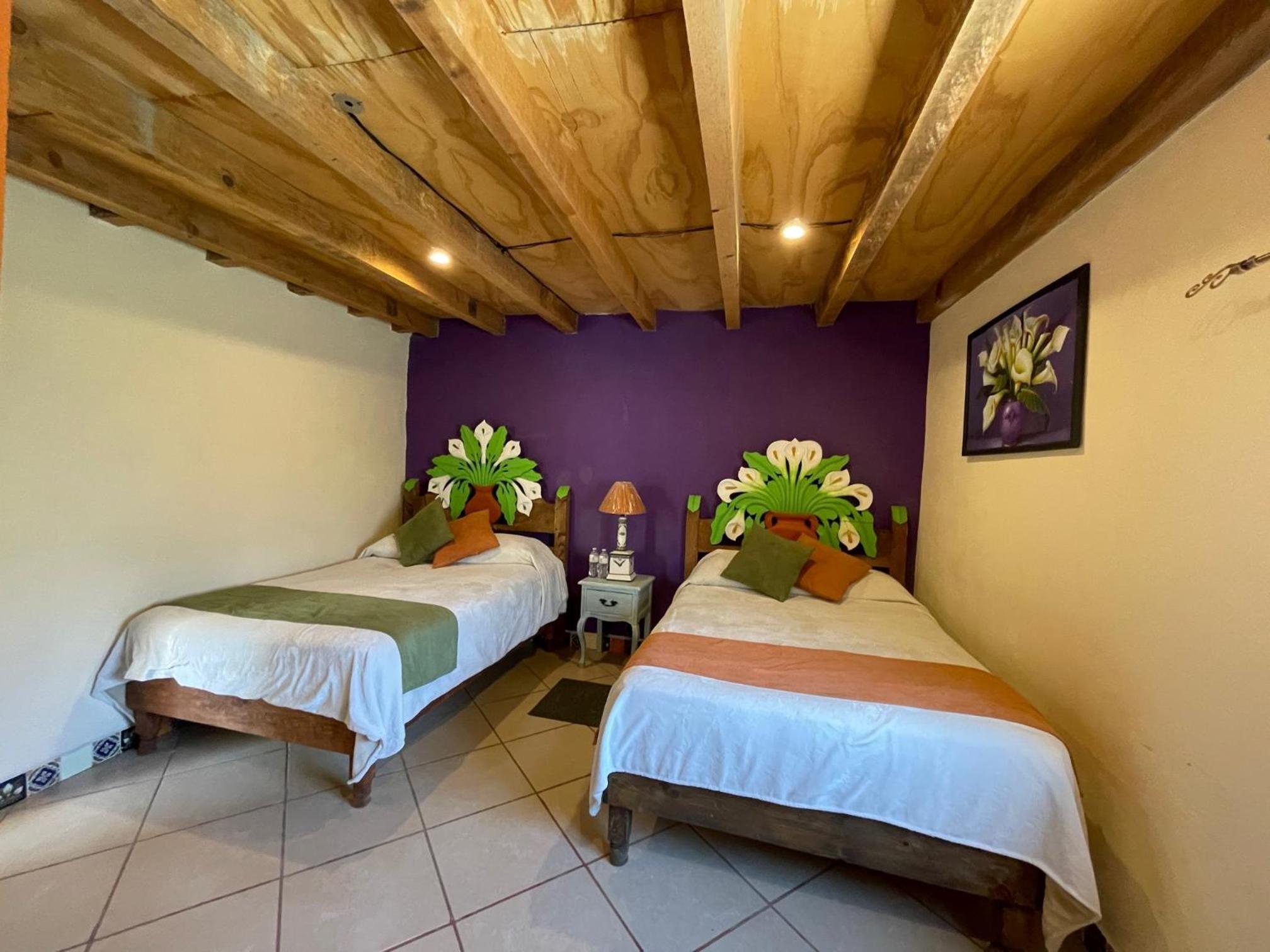 Twin Room - Photo 6